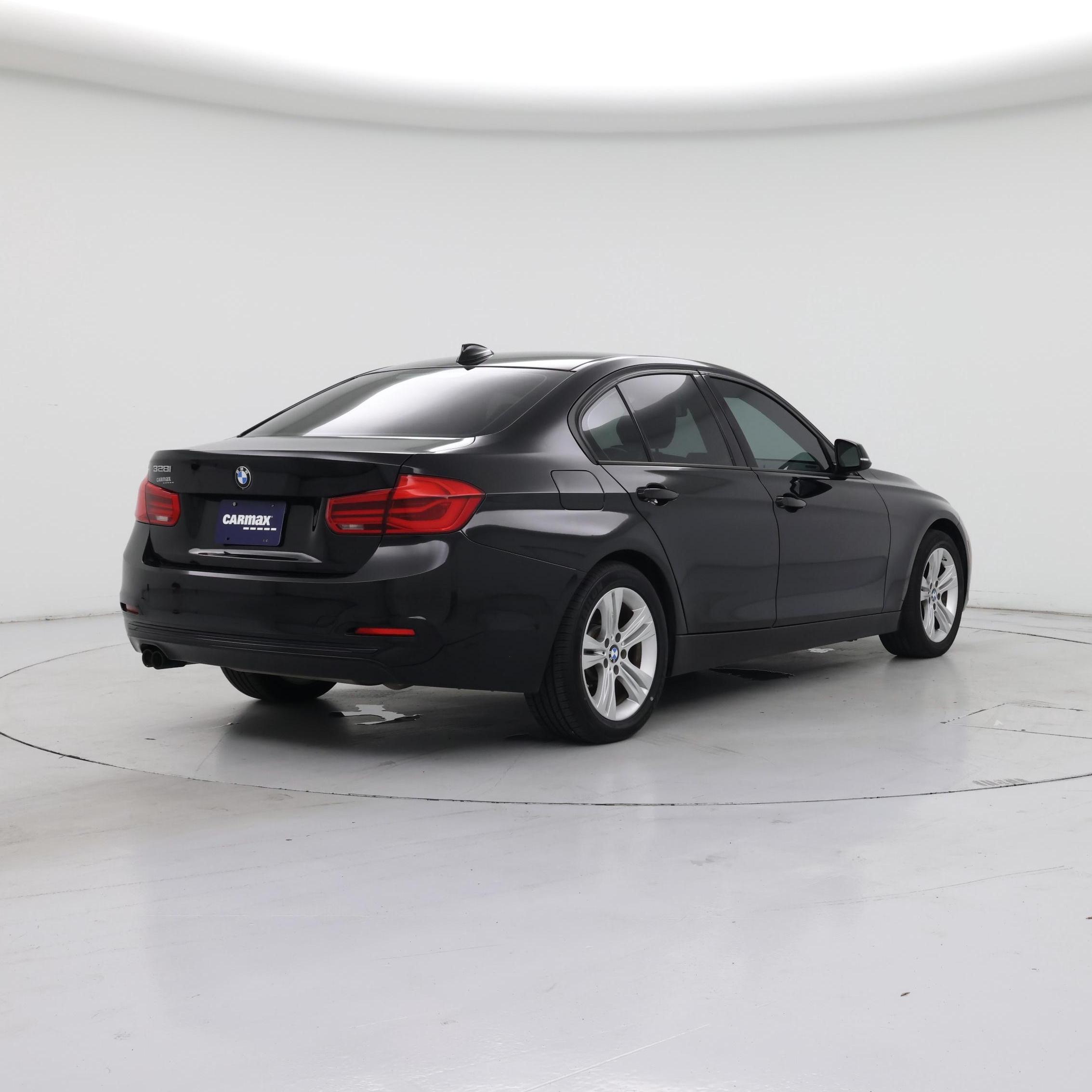 Thumbnail: 2016 BMW 3 Series - 8