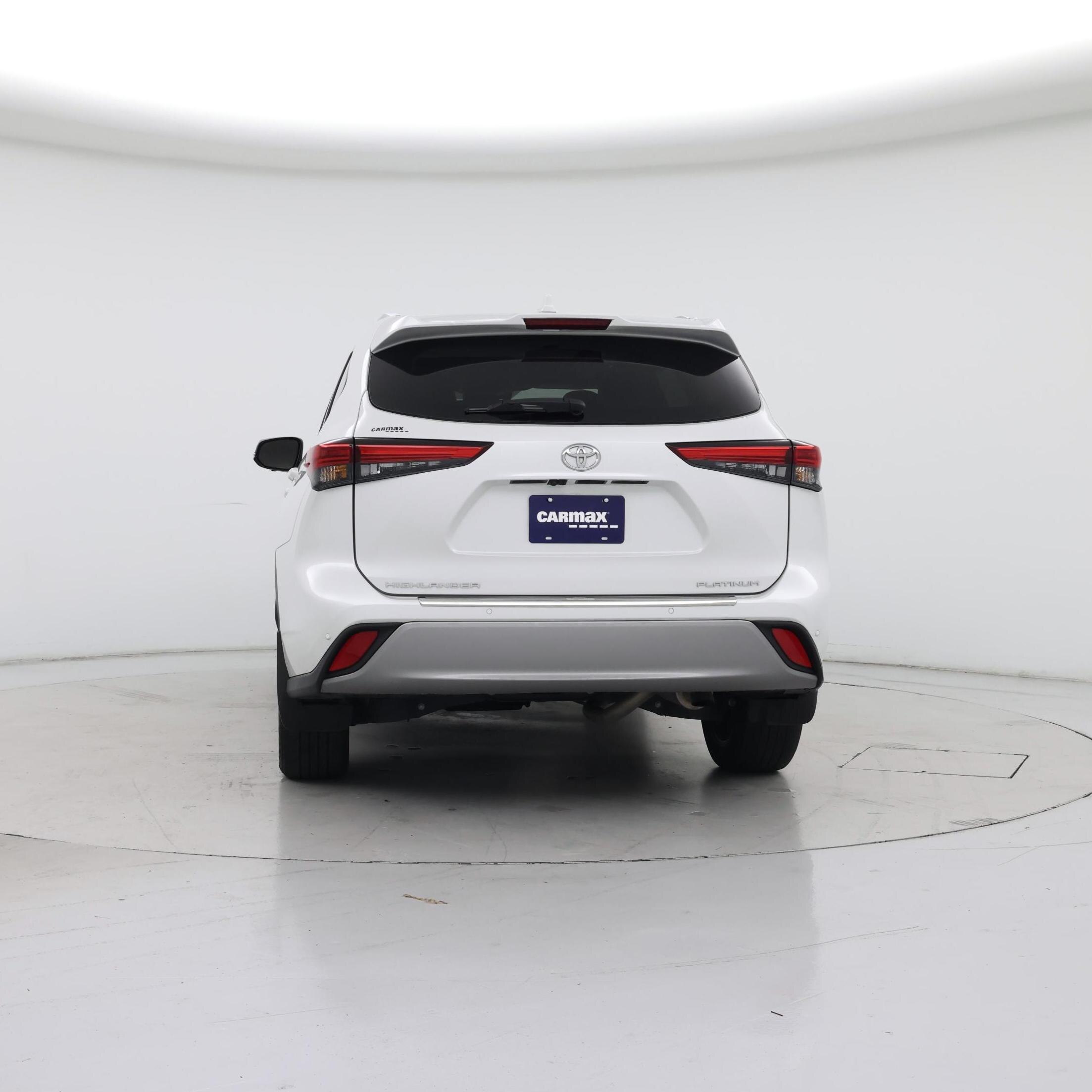 Thumbnail: 2023 Toyota Highlander - 6