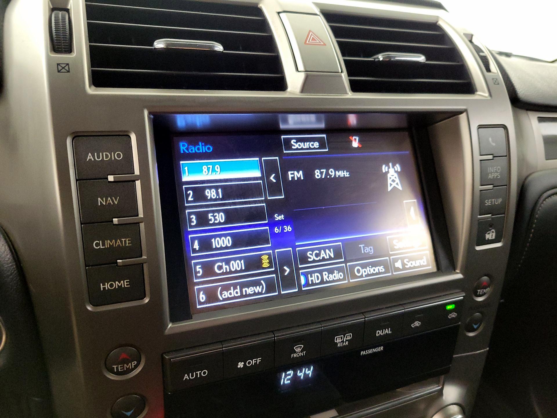 Thumbnail: 2017 Lexus GX - 14