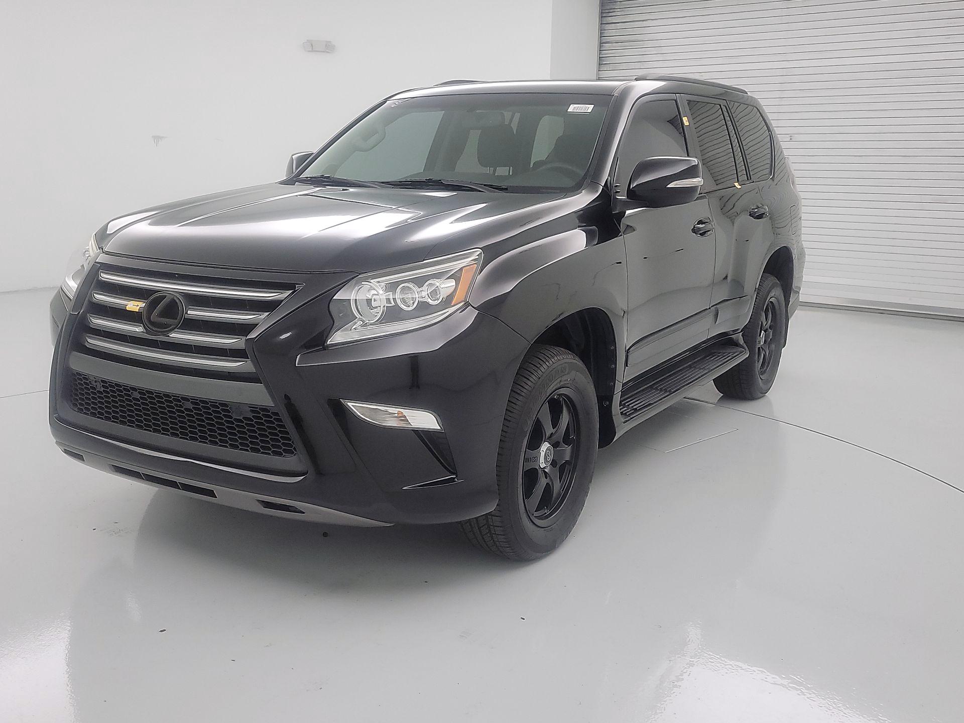 Thumbnail: 2017 Lexus GX - 3