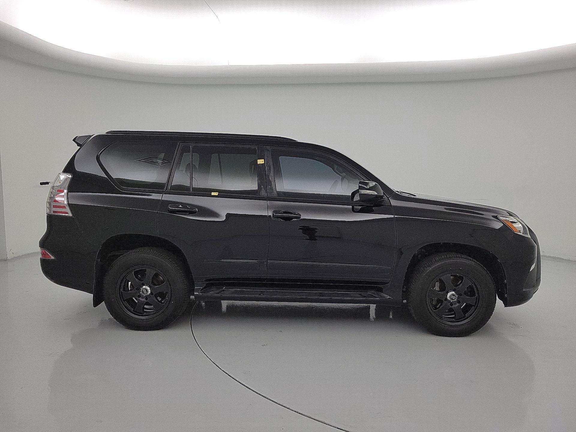 Thumbnail: 2017 Lexus GX - 4