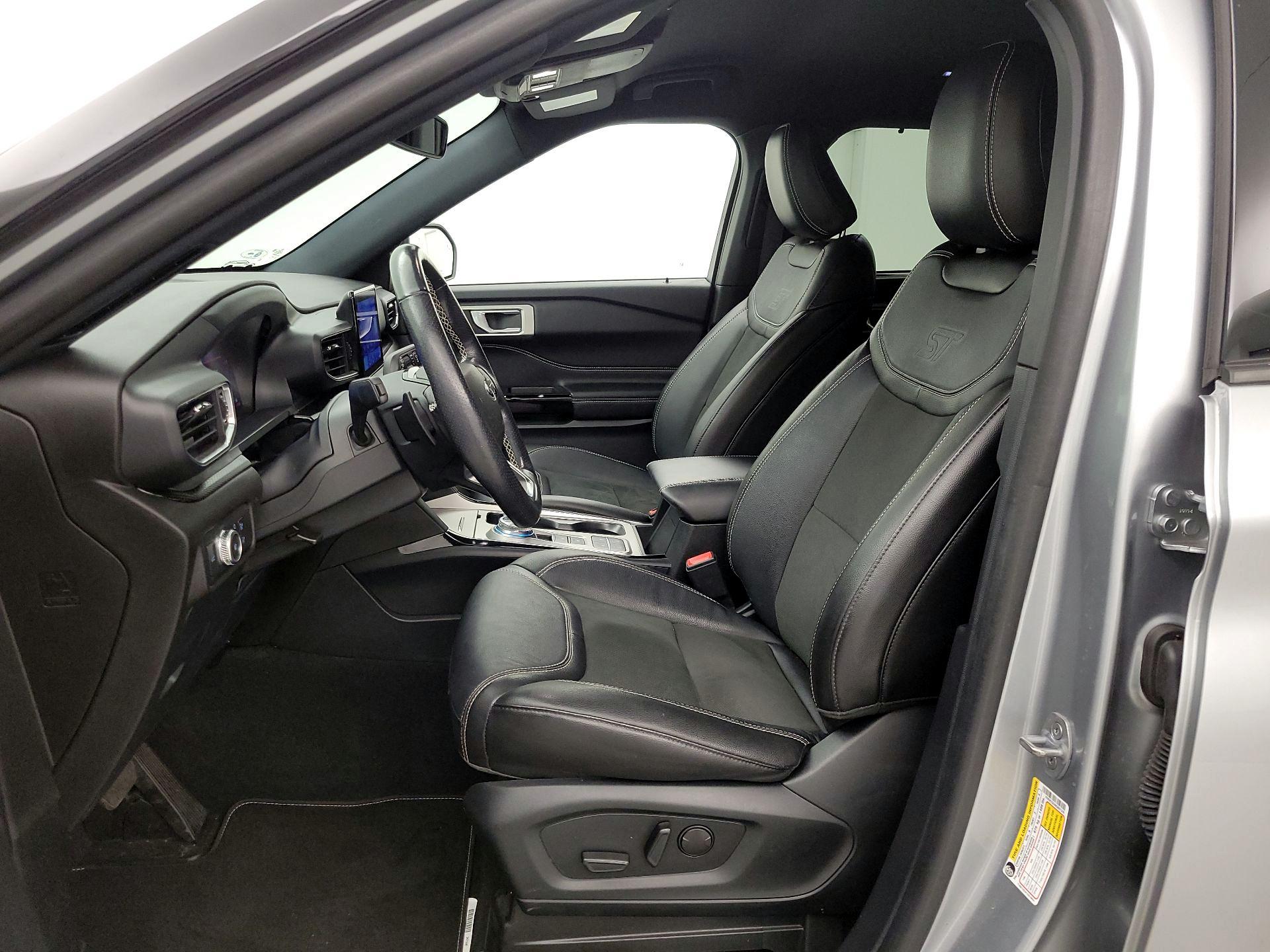 Thumbnail: 2022 Ford Explorer - 11