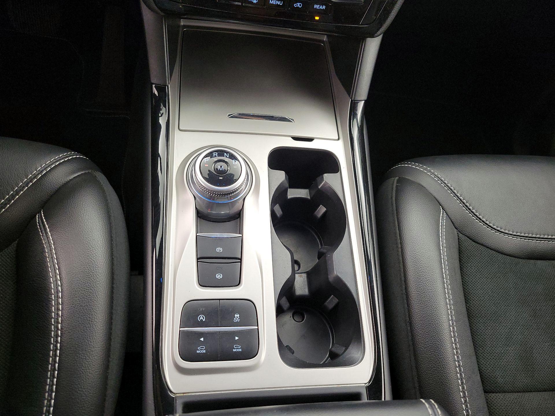 Thumbnail: 2022 Ford Explorer - 18