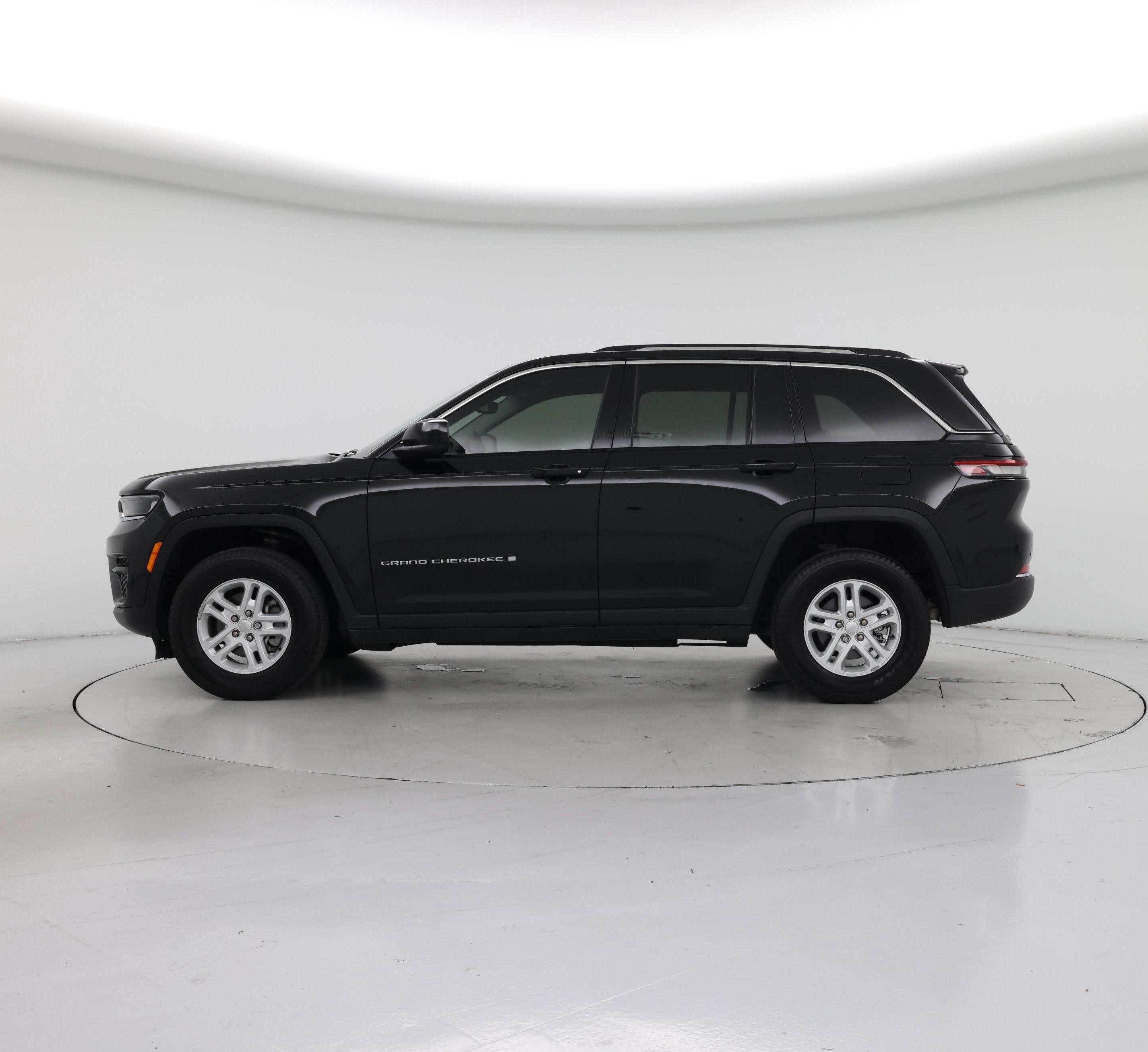 Thumbnail: 2023 Jeep Grand Cherokee - 3