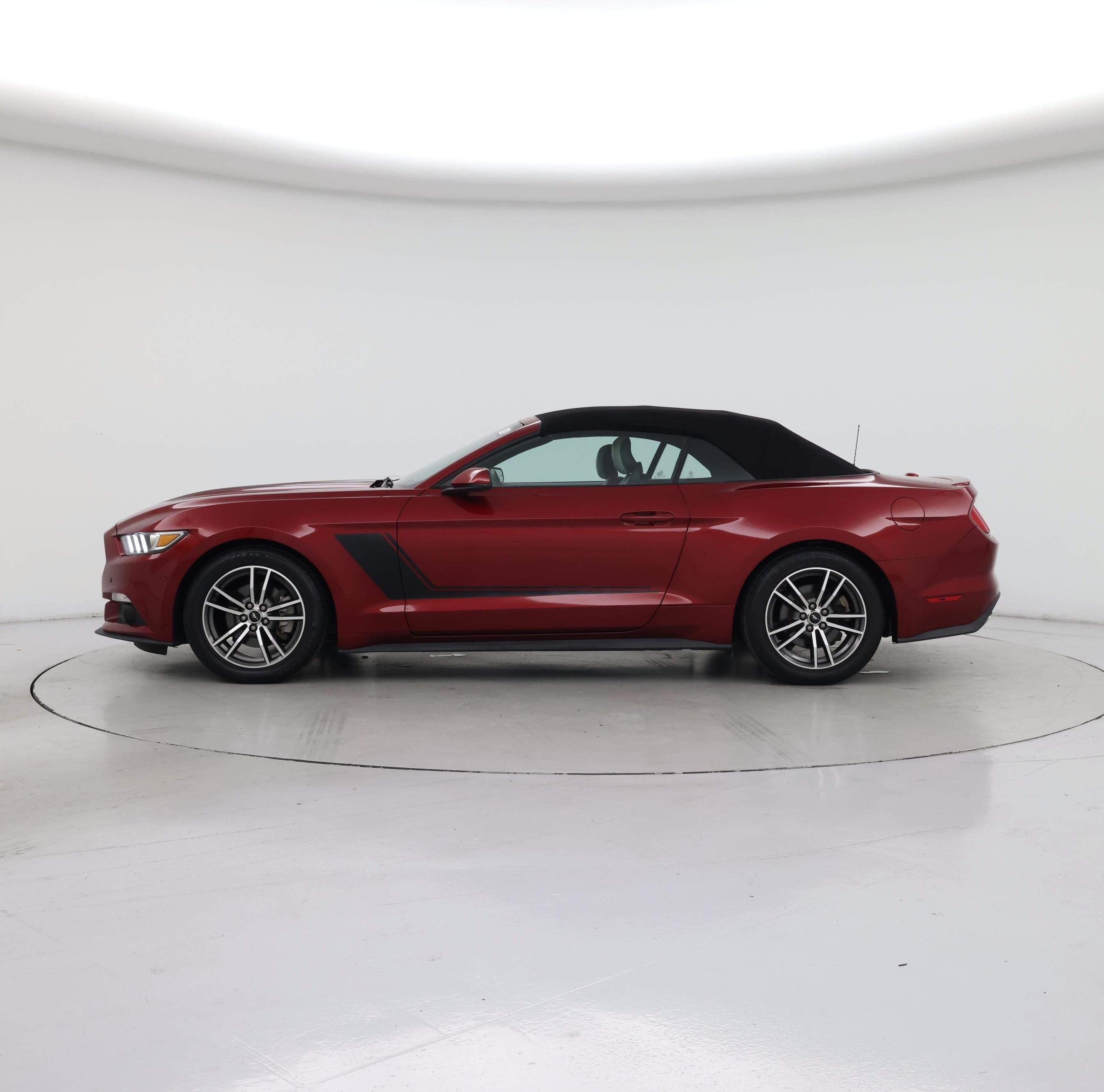 Thumbnail: 2017 Ford Mustang - 3