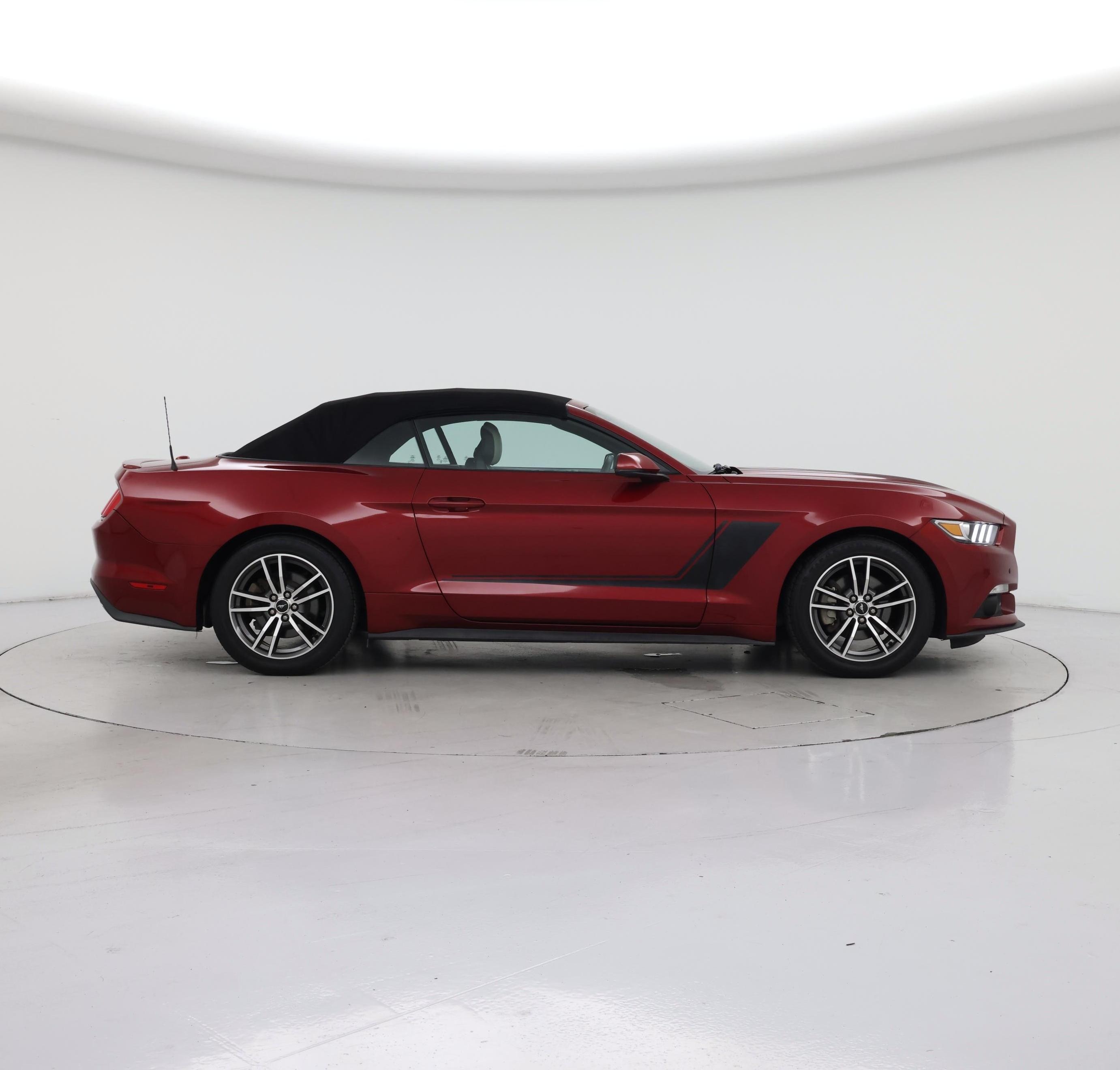 Thumbnail: 2017 Ford Mustang - 7