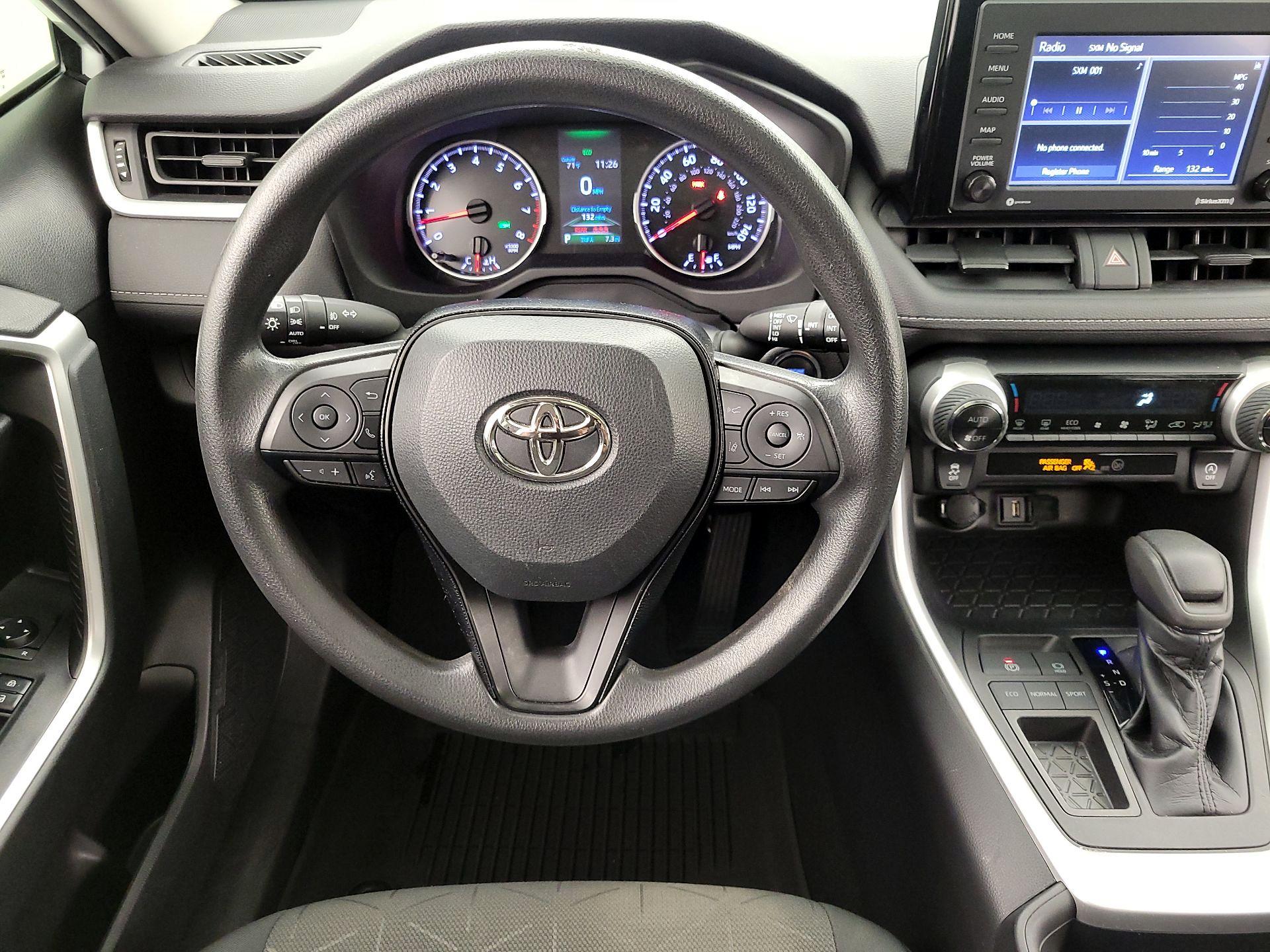 Thumbnail: 2021 Toyota RAV4 - 10