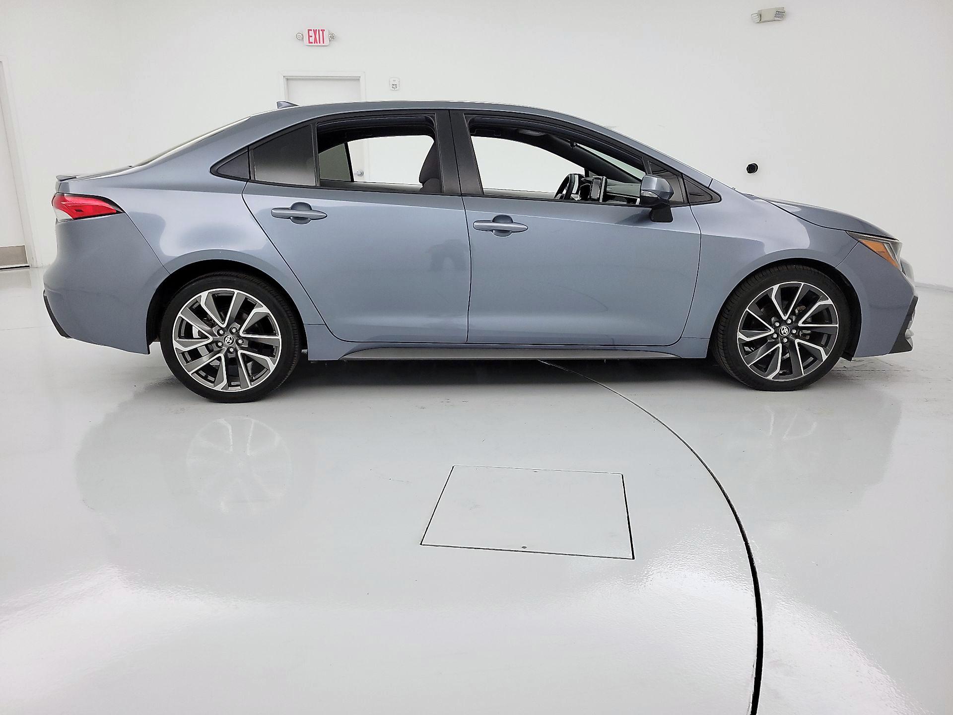 Thumbnail: 2021 Toyota Corolla - 4
