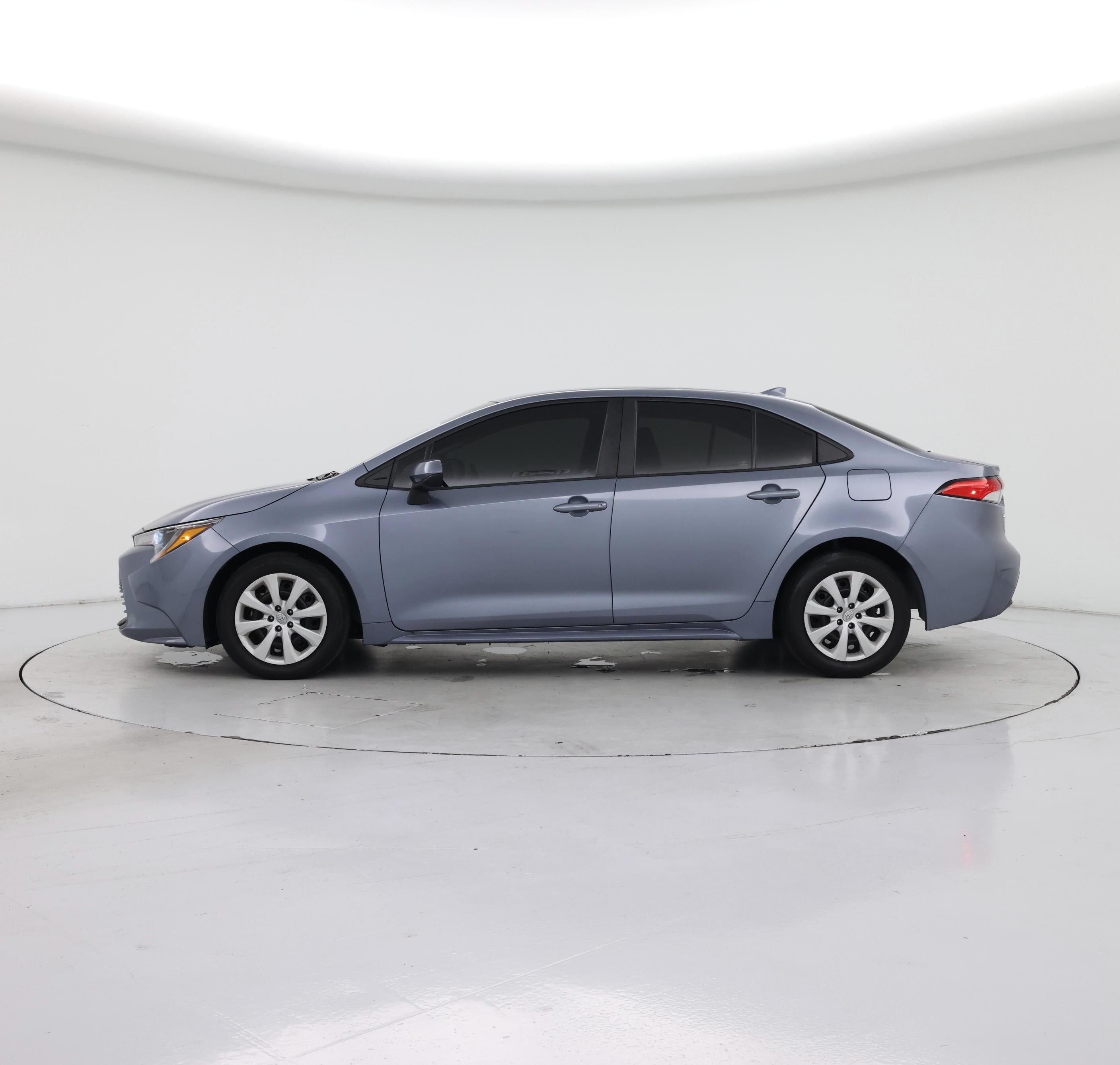 Thumbnail: 2023 Toyota Corolla - 3