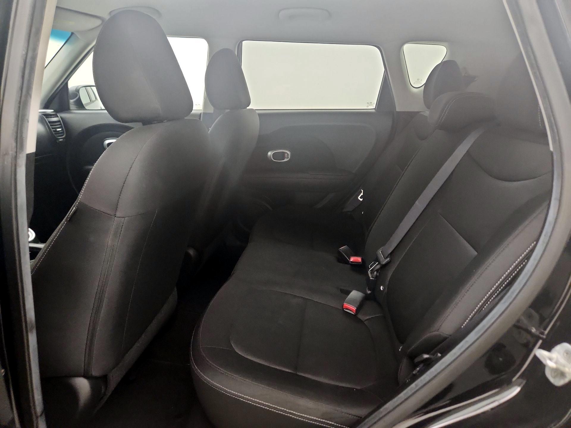 Thumbnail: 2016 Kia Soul - 18