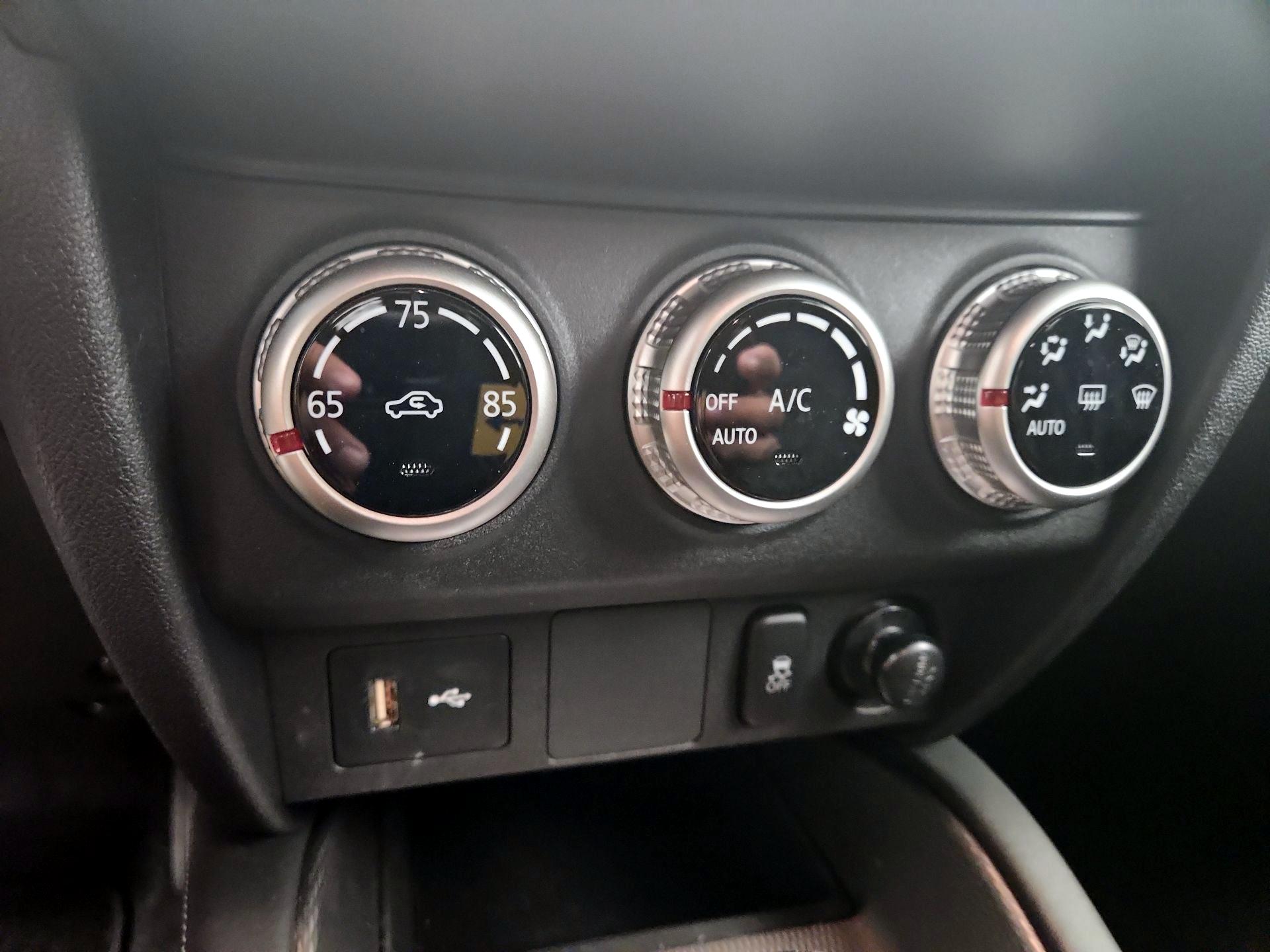Thumbnail: 2024 Mitsubishi Outlander Sport - 16