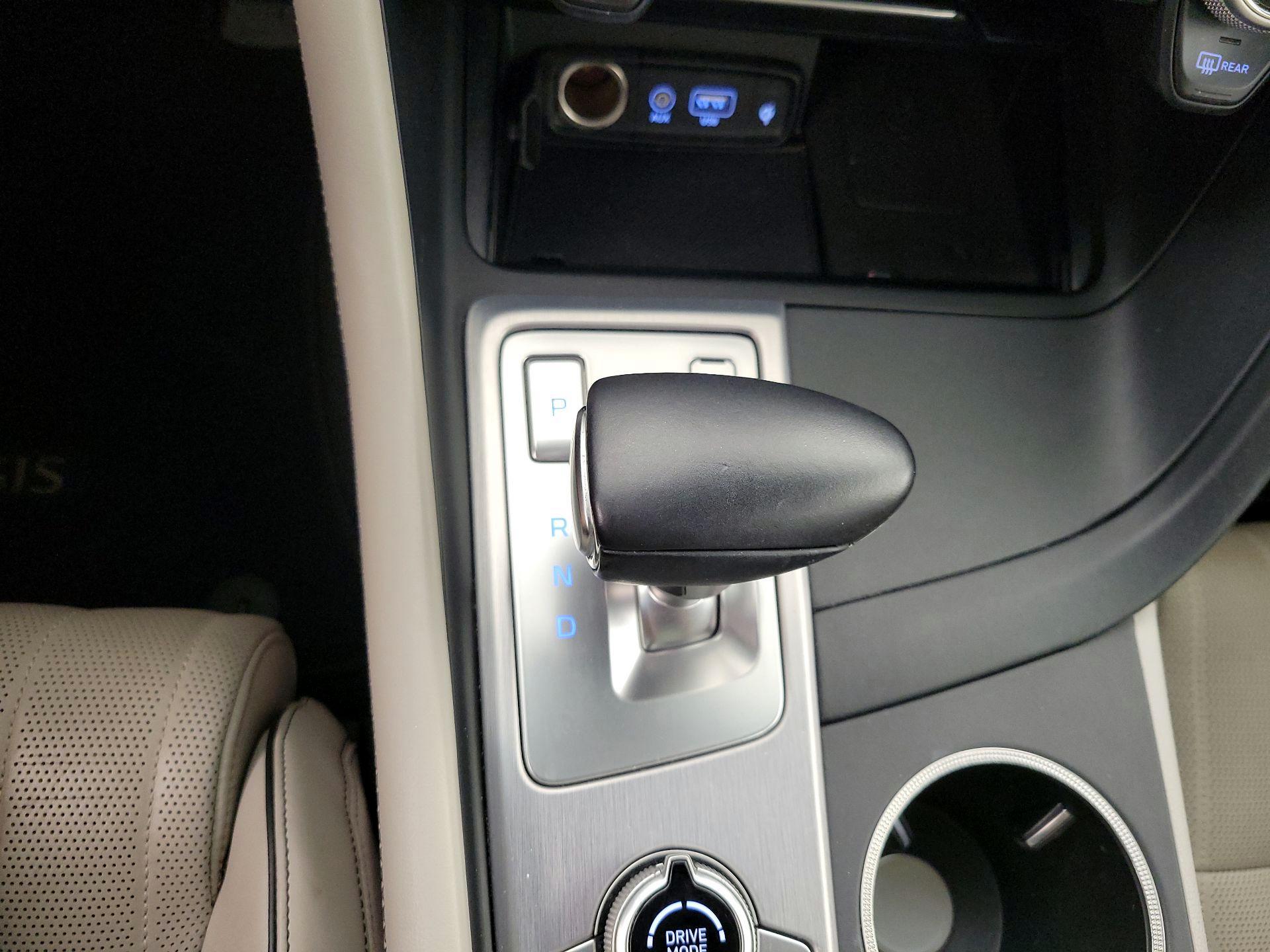 Thumbnail: 2019 Genesis G70 - 17