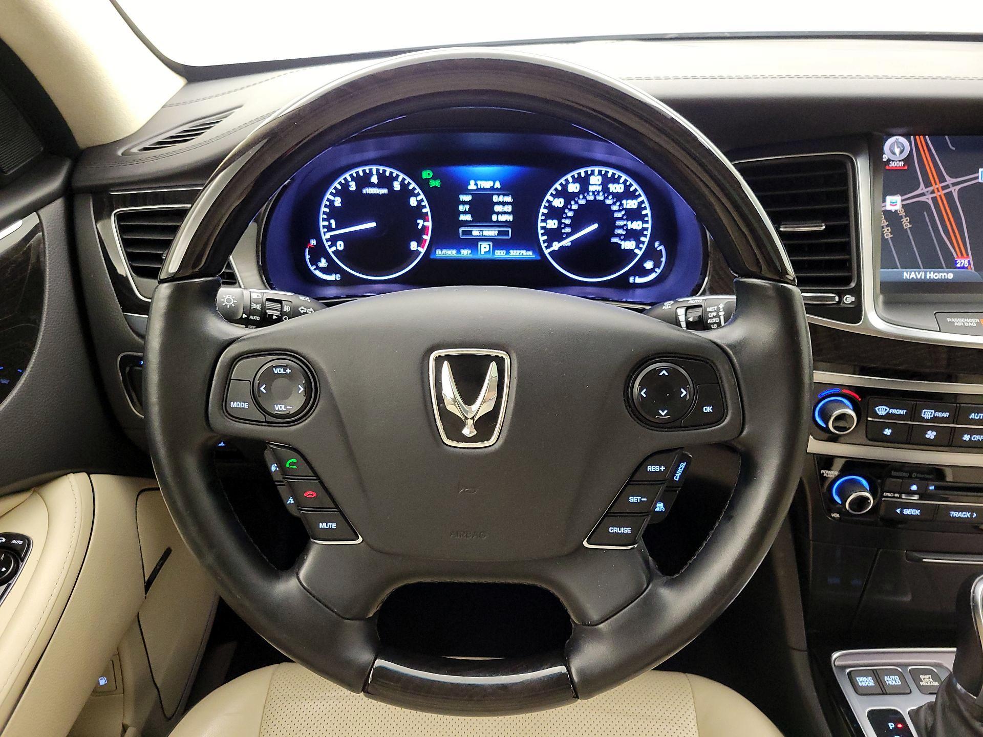 Thumbnail: 2015 Hyundai Equus - 10