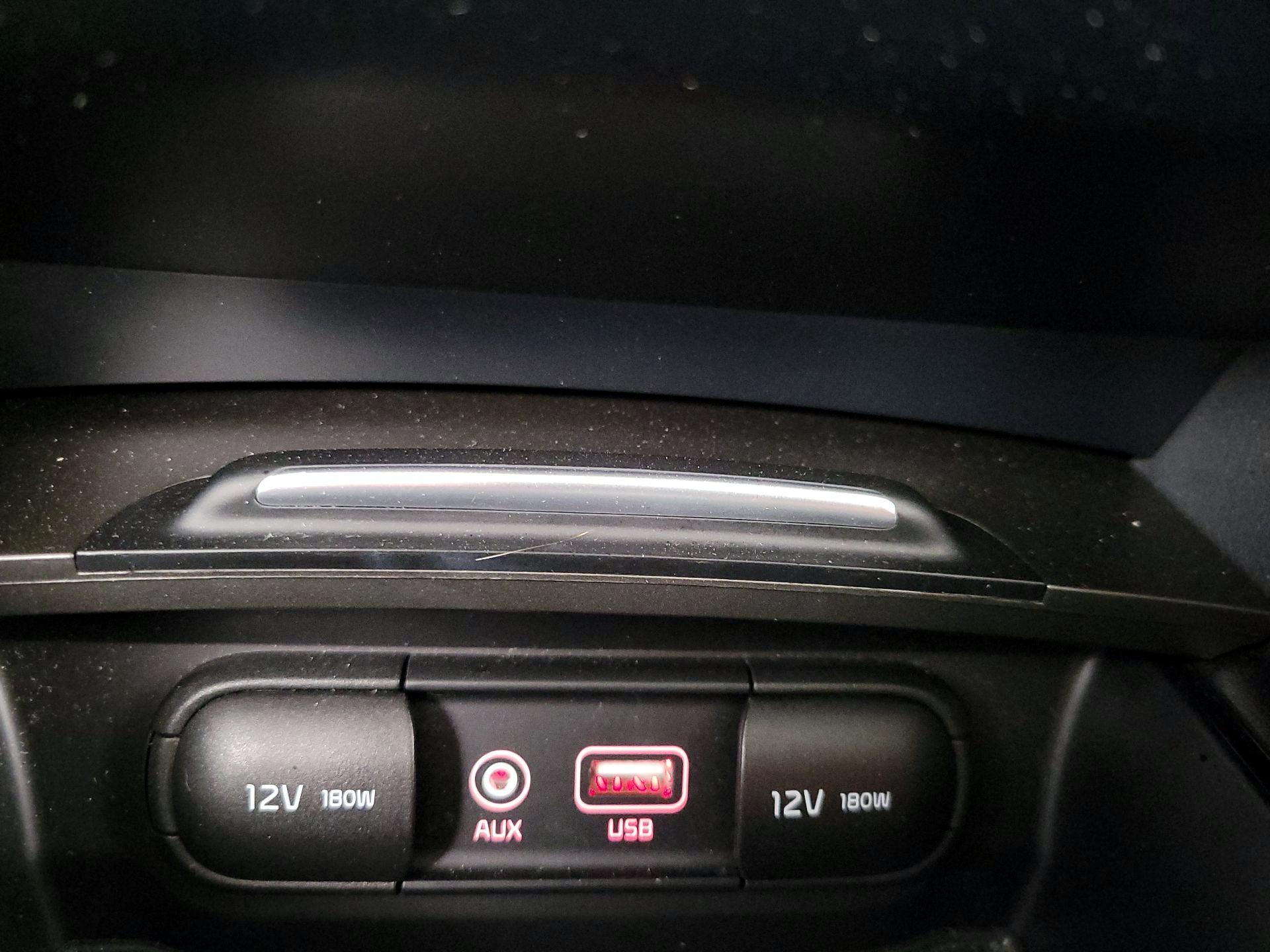 Thumbnail: 2019 Kia Optima - 18