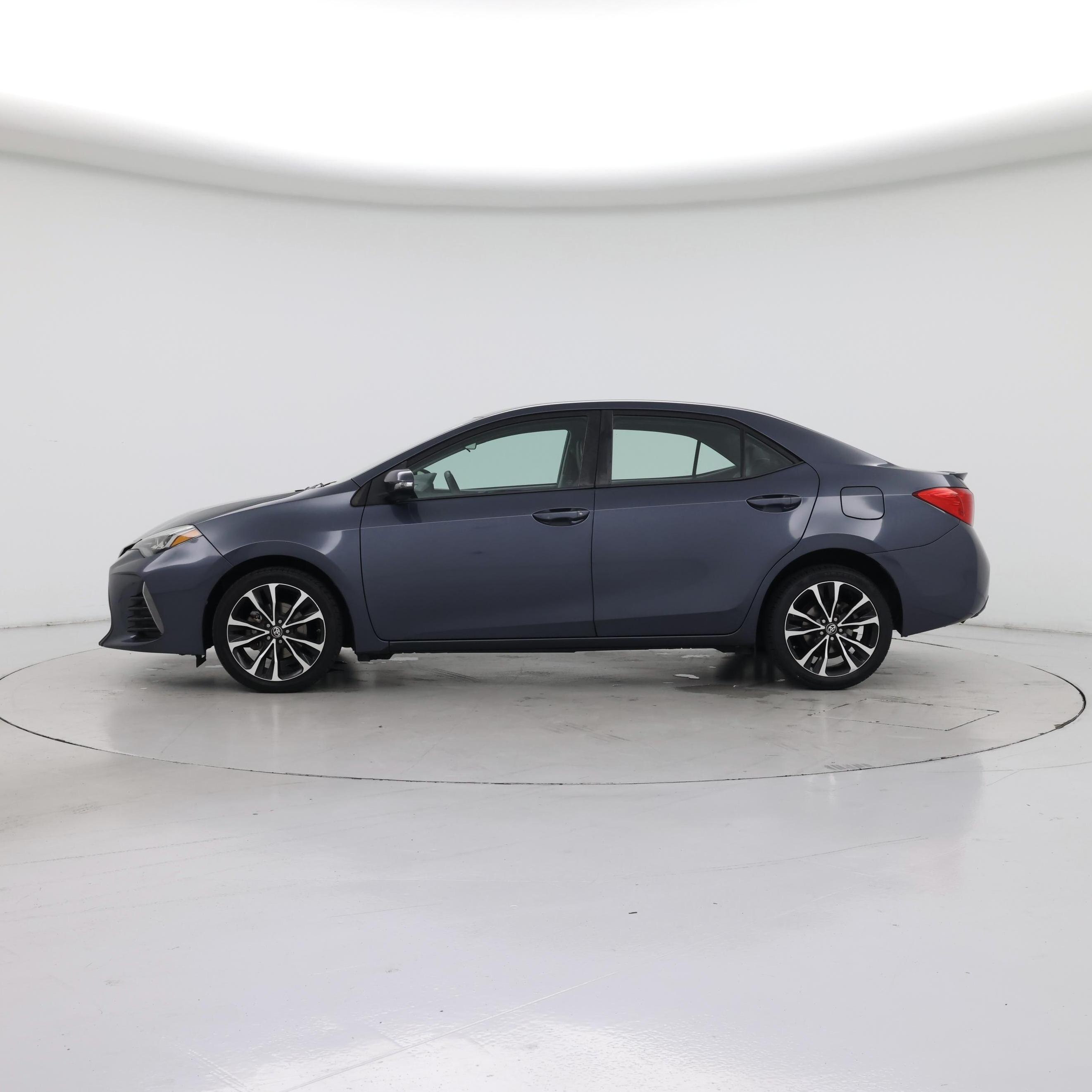 Thumbnail: 2019 Toyota Corolla - 3