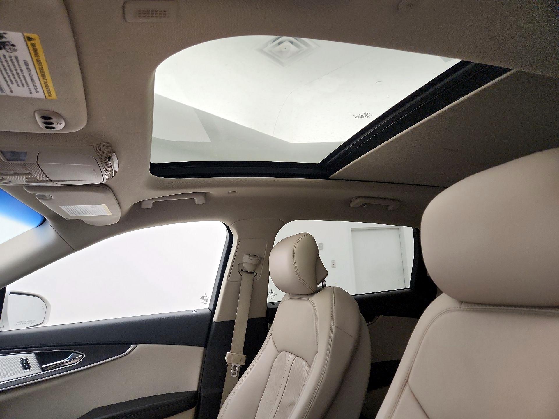 Thumbnail: 2019 Lincoln Nautilus - 20