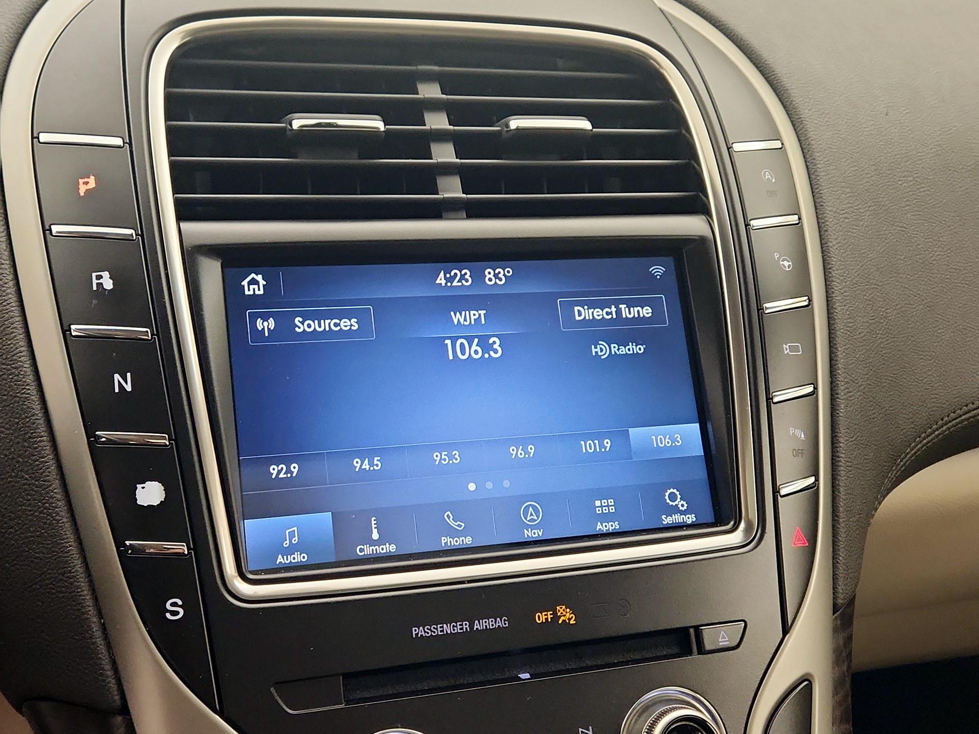 Thumbnail: 2019 Lincoln Nautilus - 16
