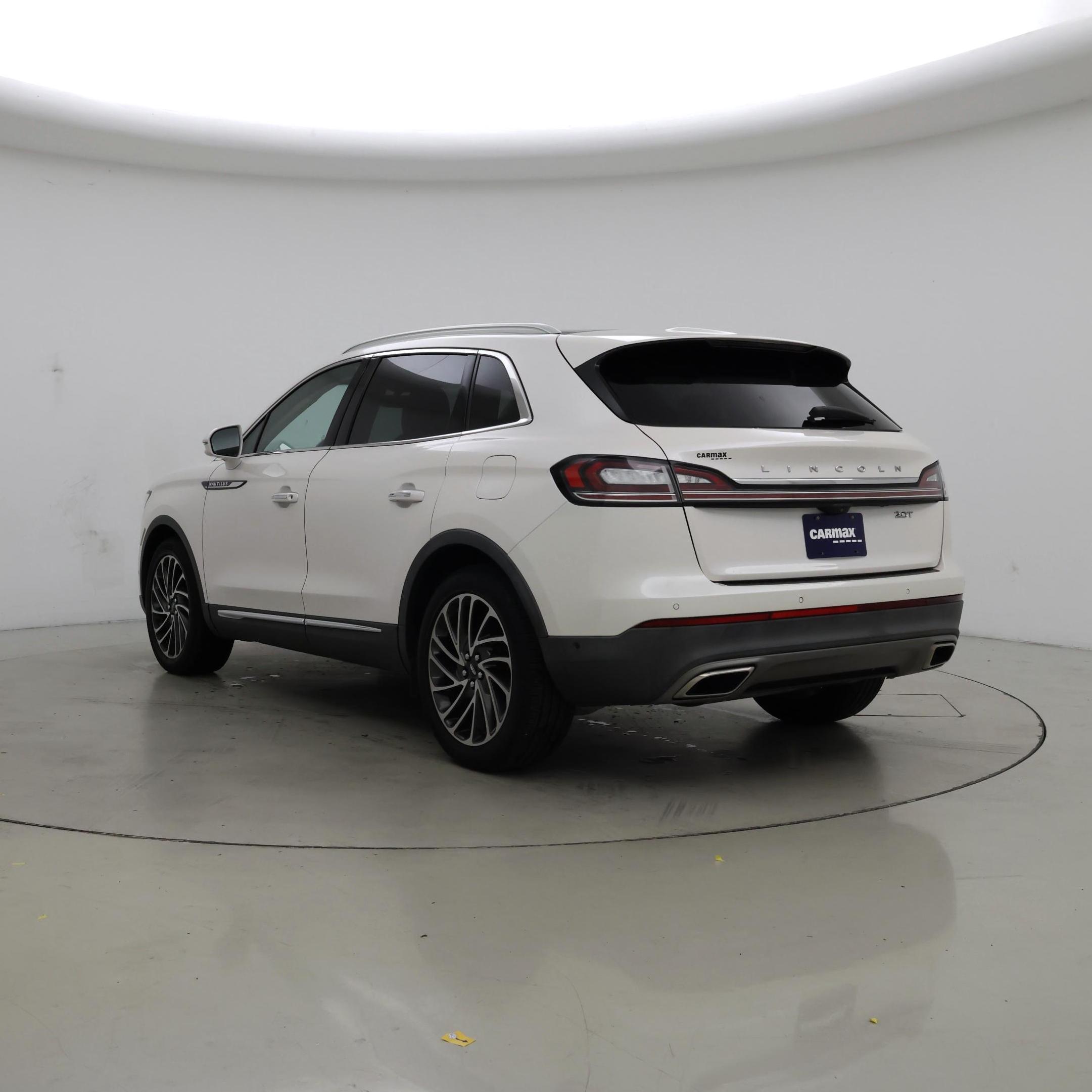 Thumbnail: 2019 Lincoln Nautilus - 2