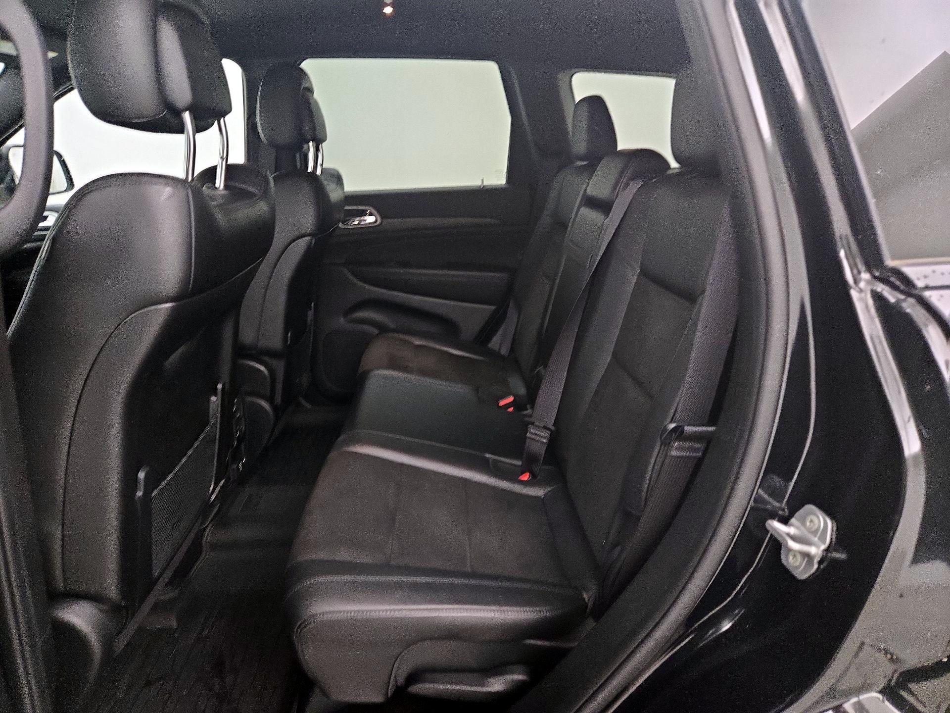 Thumbnail: 2021 Jeep Grand Cherokee - 20