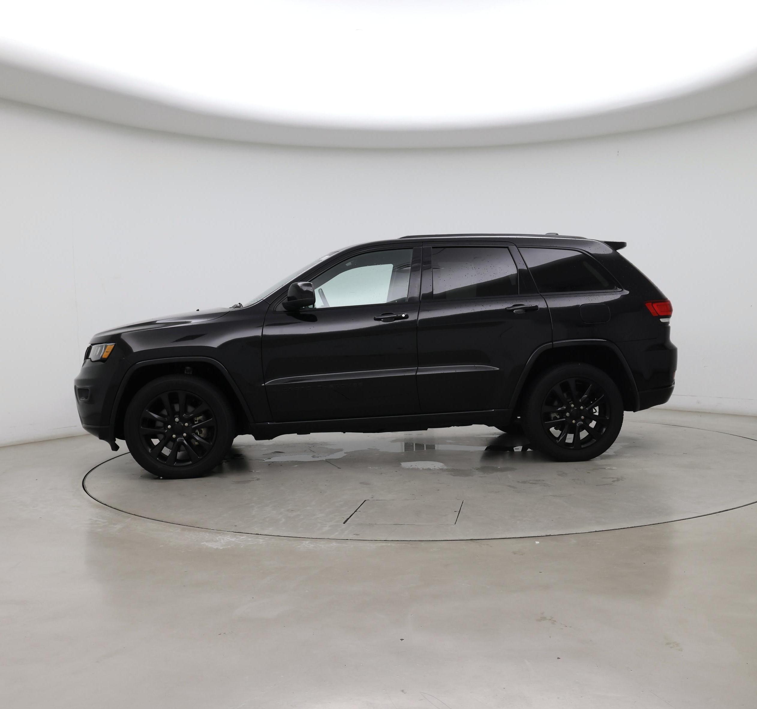 Thumbnail: 2021 Jeep Grand Cherokee - 3