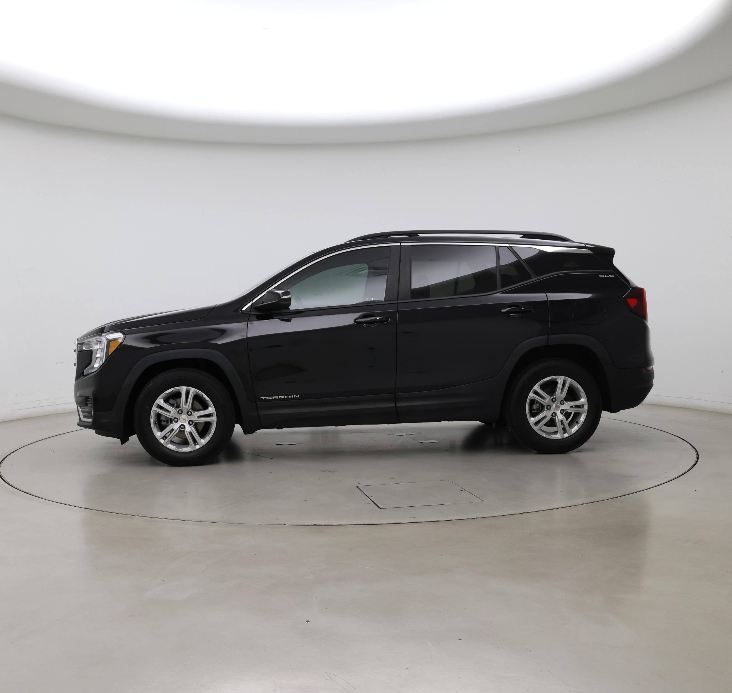 Thumbnail: 2022 GMC Terrain - 3
