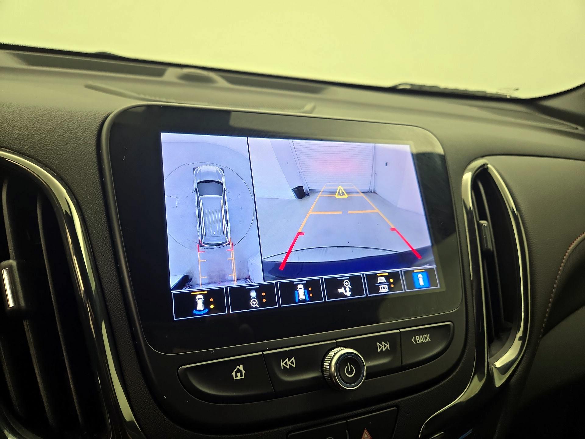 Thumbnail: 2022 Chevrolet Equinox - 14