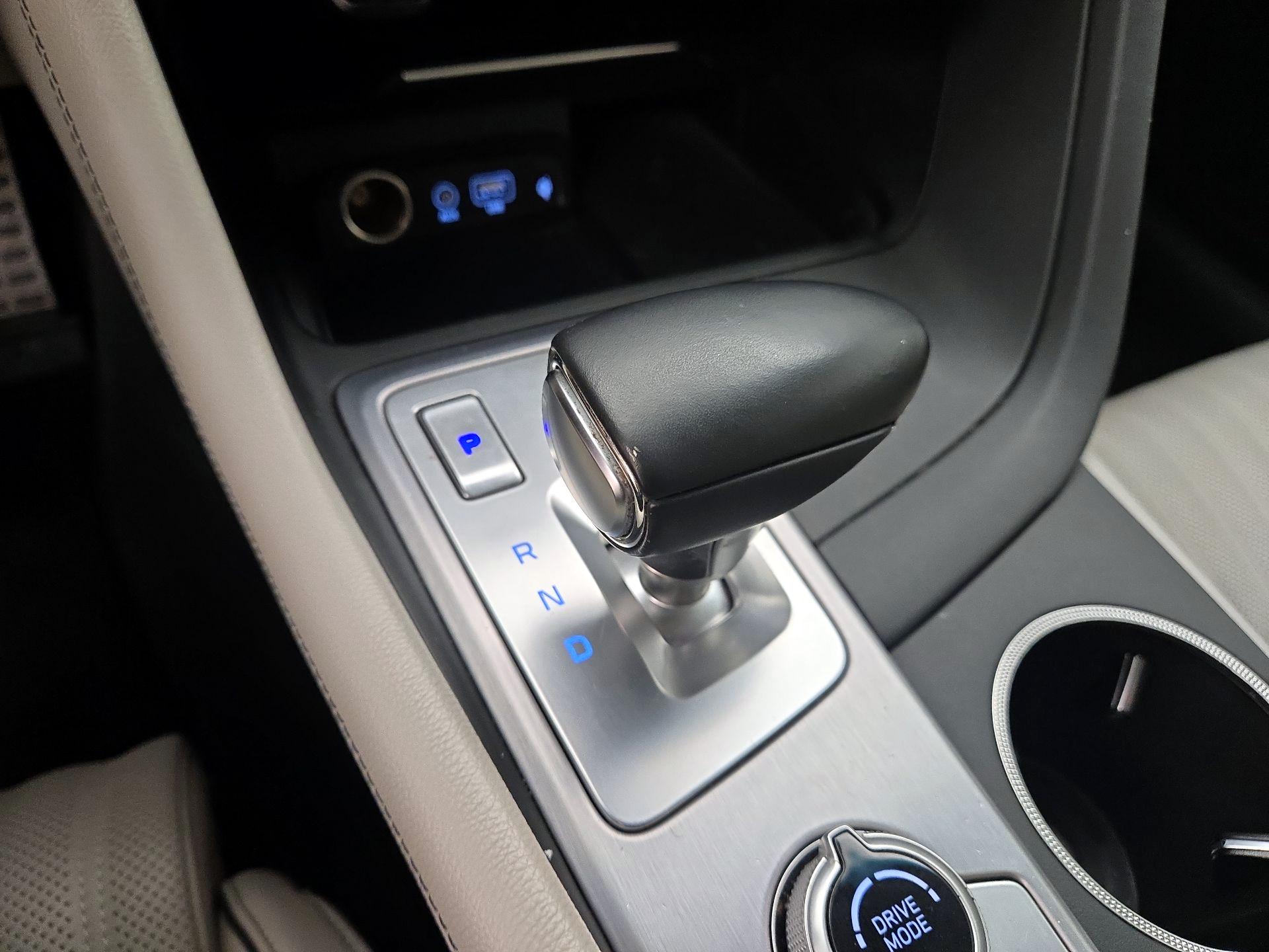 Thumbnail: 2021 Genesis G70 - 17
