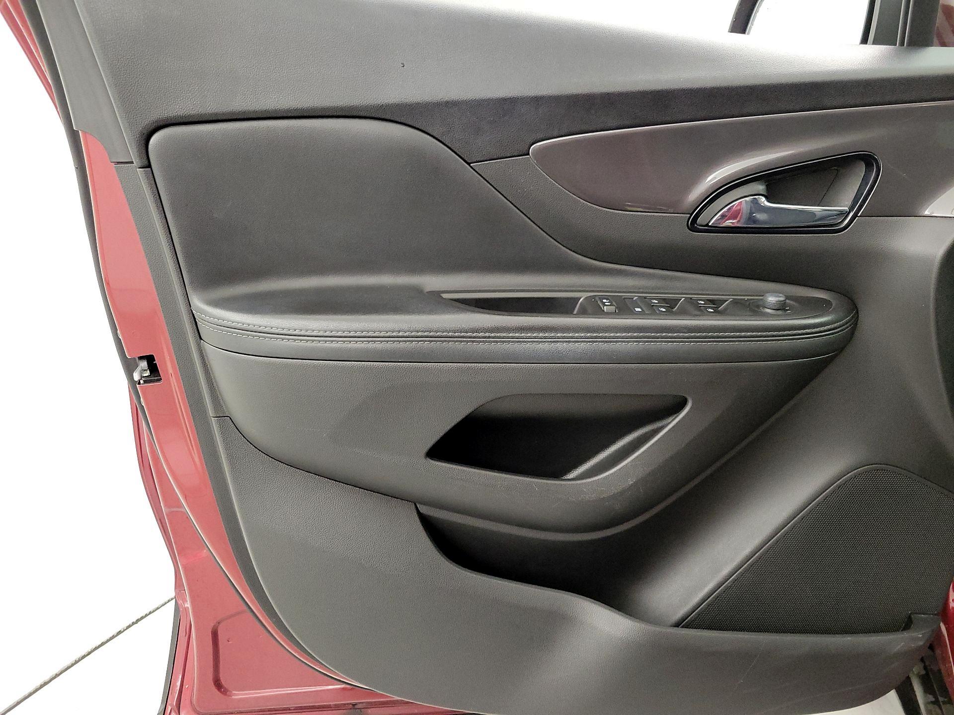Thumbnail: 2022 Buick Encore - 12