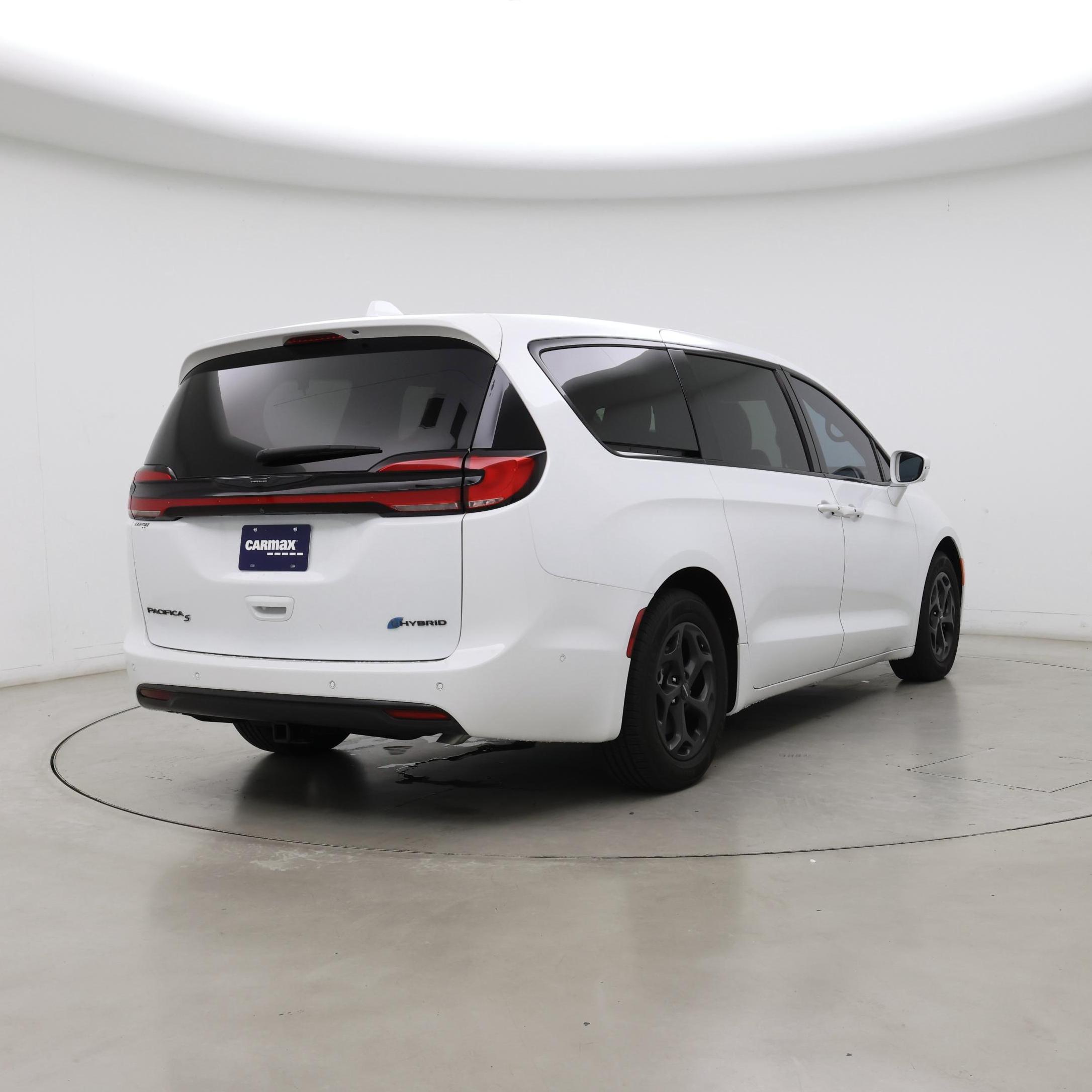 Thumbnail: 2022 Chrysler Pacifica - 8