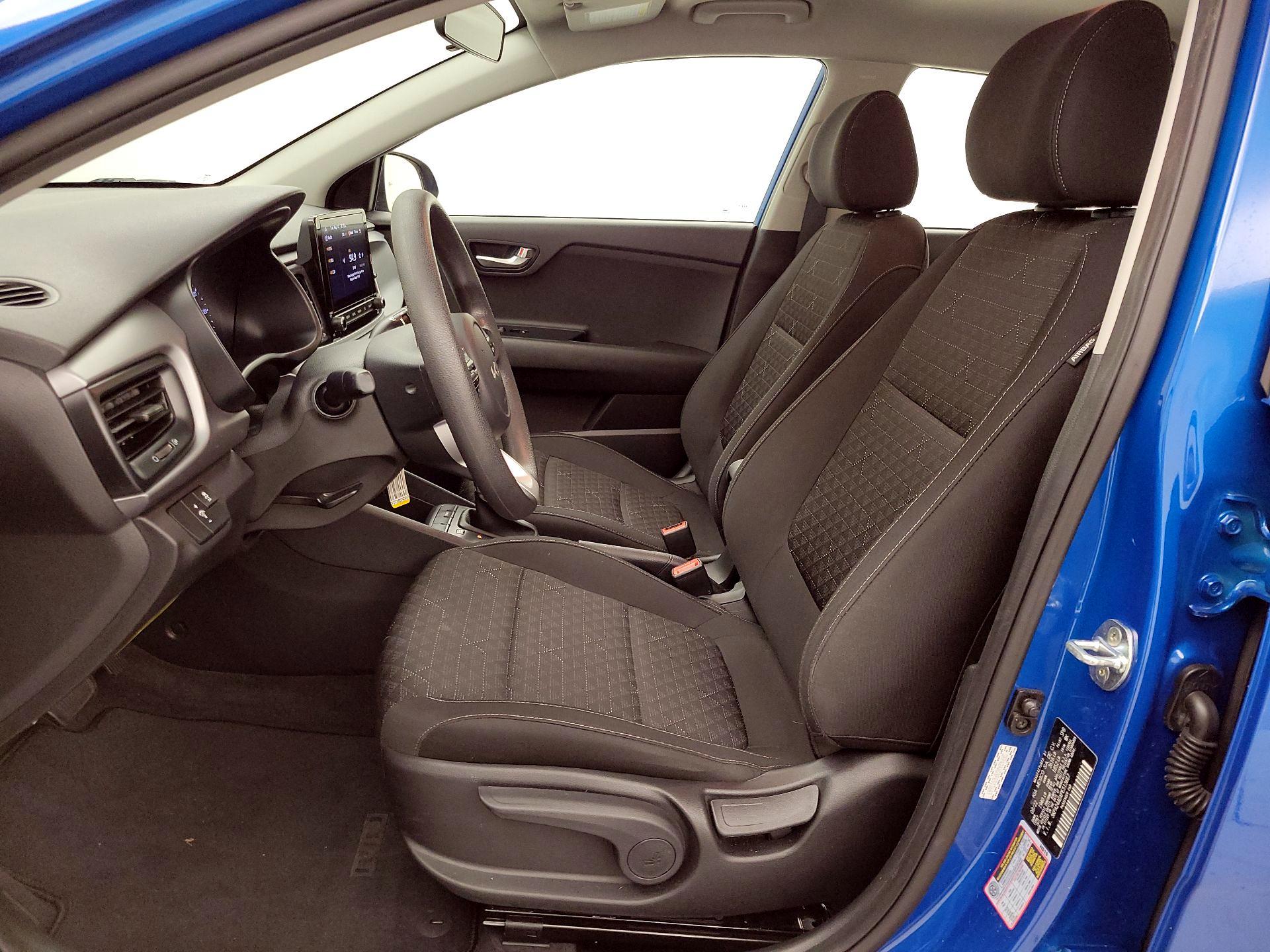 Thumbnail: 2023 Kia Rio - 11