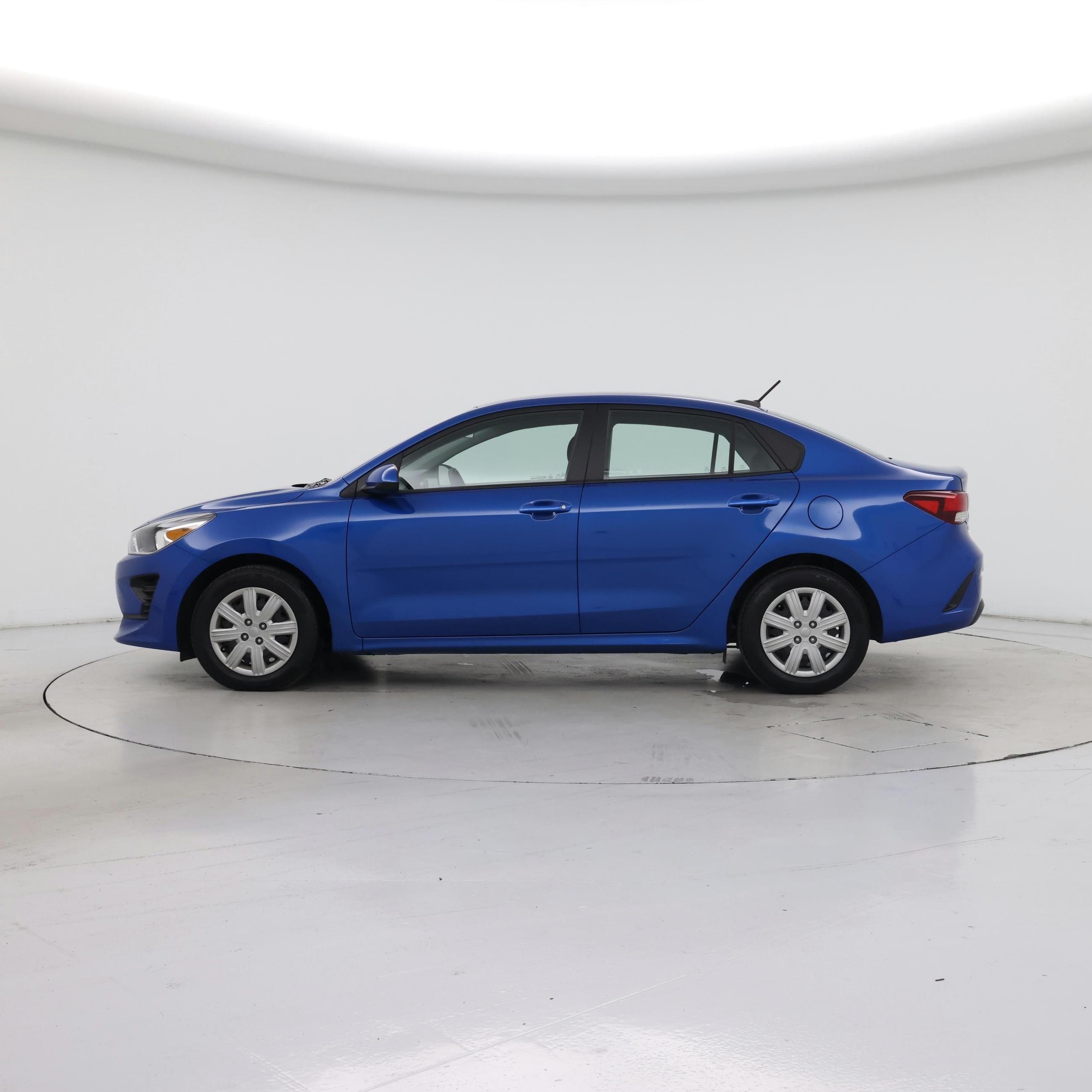 Thumbnail: 2023 Kia Rio - 3