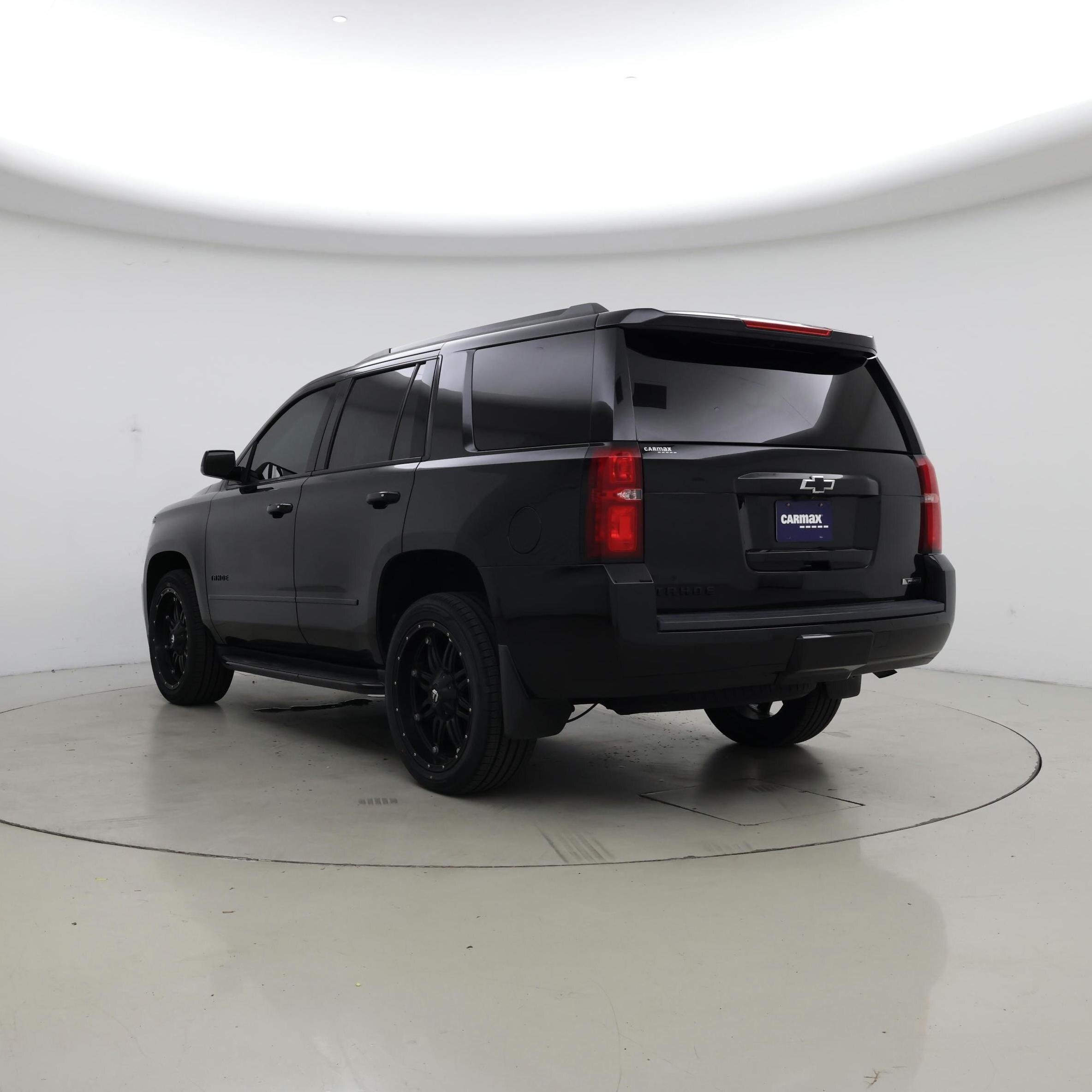 Thumbnail: 2018 Chevrolet Tahoe - 2