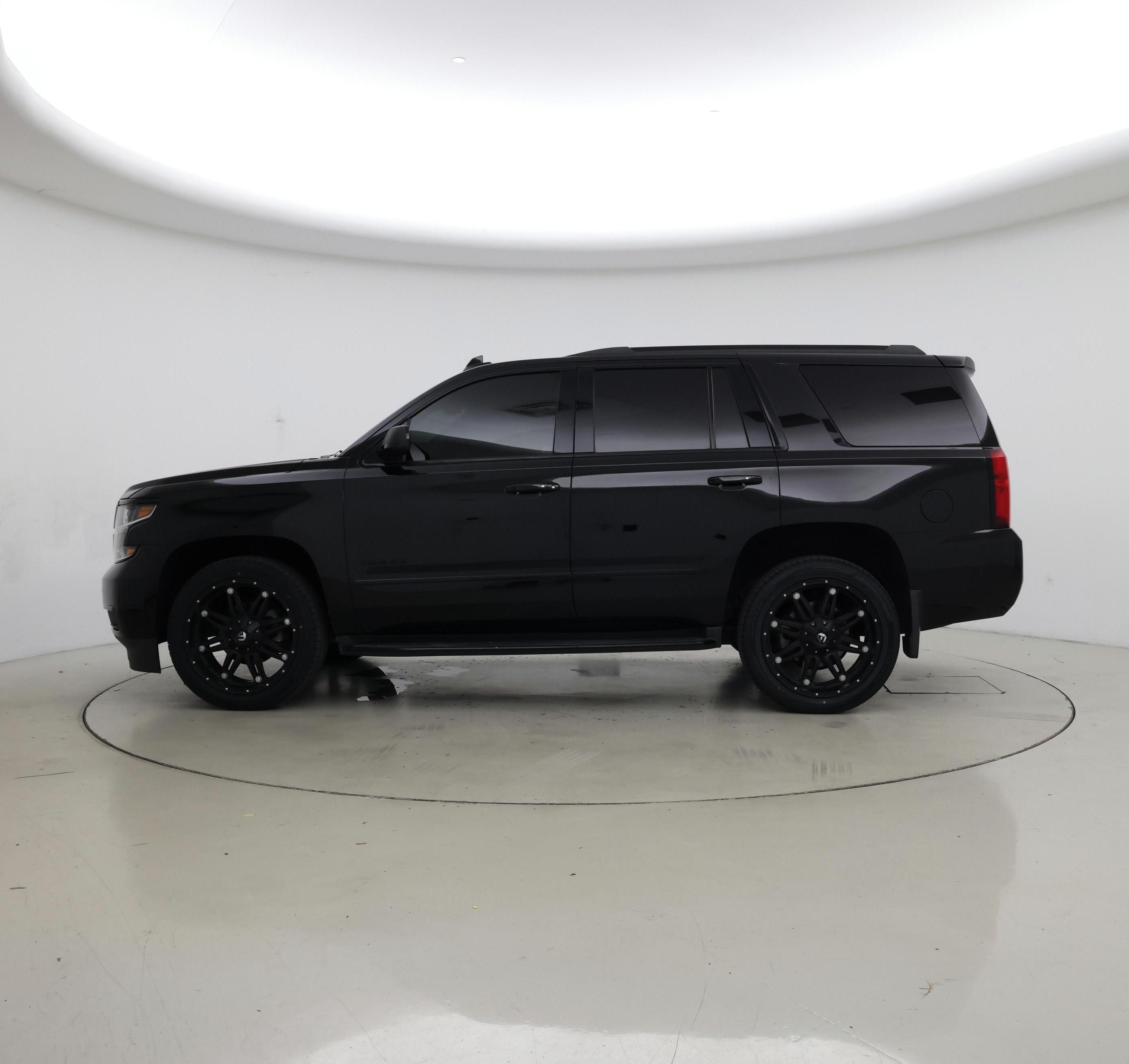 Thumbnail: 2018 Chevrolet Tahoe - 3