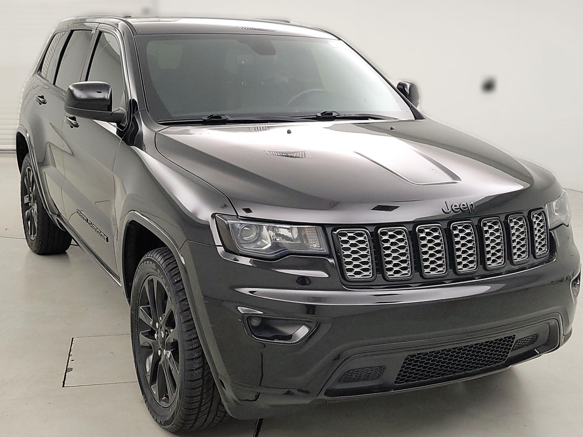 Thumbnail: 2020 Jeep Grand Cherokee - 1