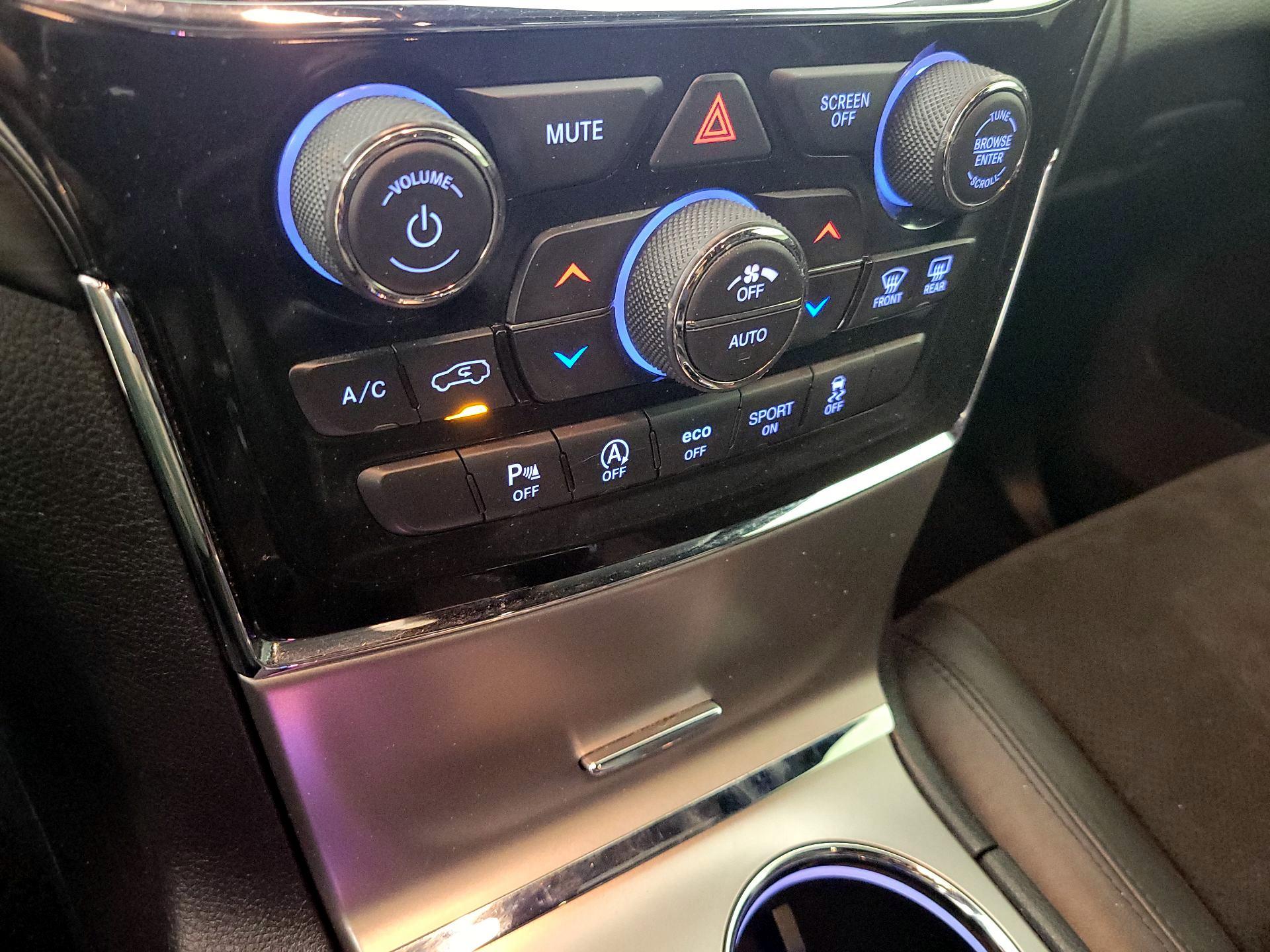 Thumbnail: 2020 Jeep Grand Cherokee - 15