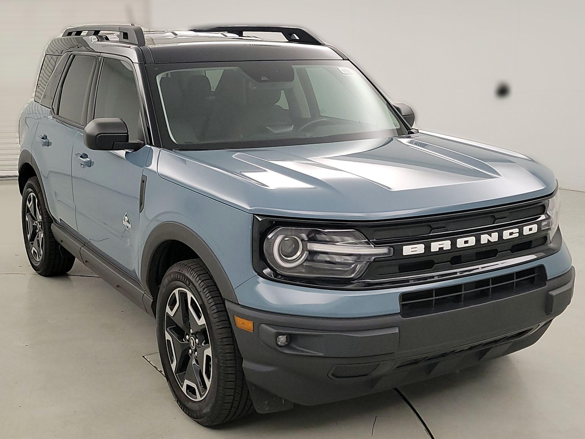 Thumbnail: 2022 Ford Bronco Sport - 1
