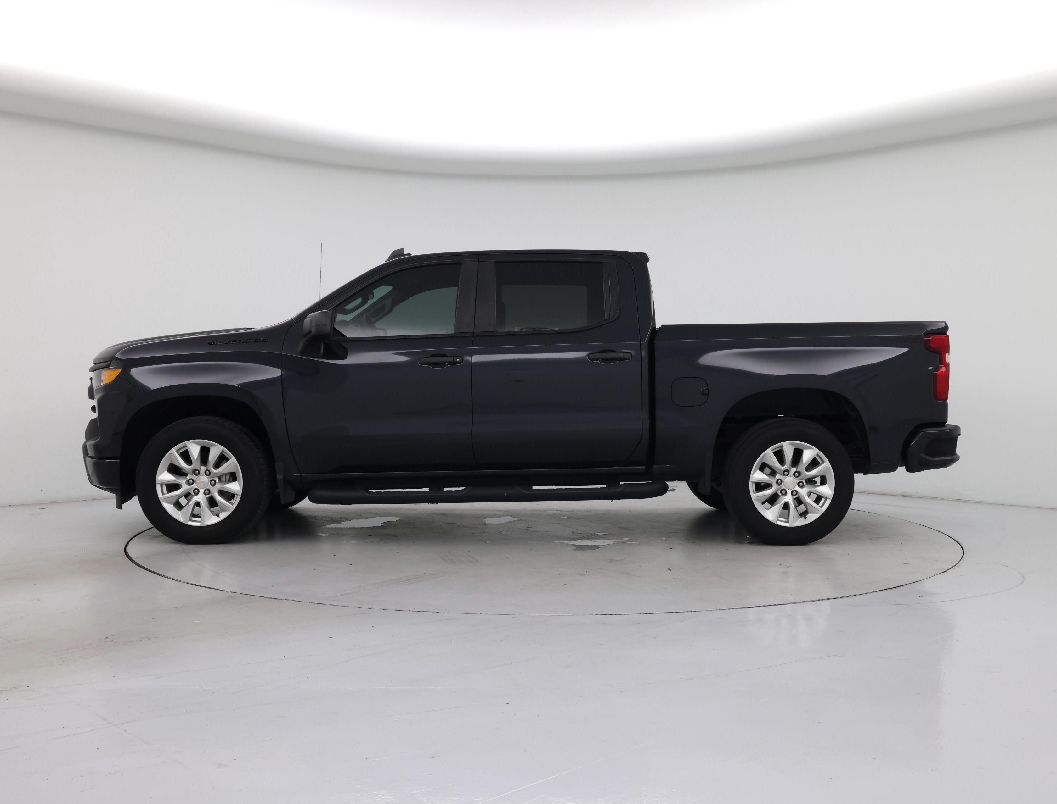 Thumbnail: 2023 Chevrolet Silverado 1500 - 3