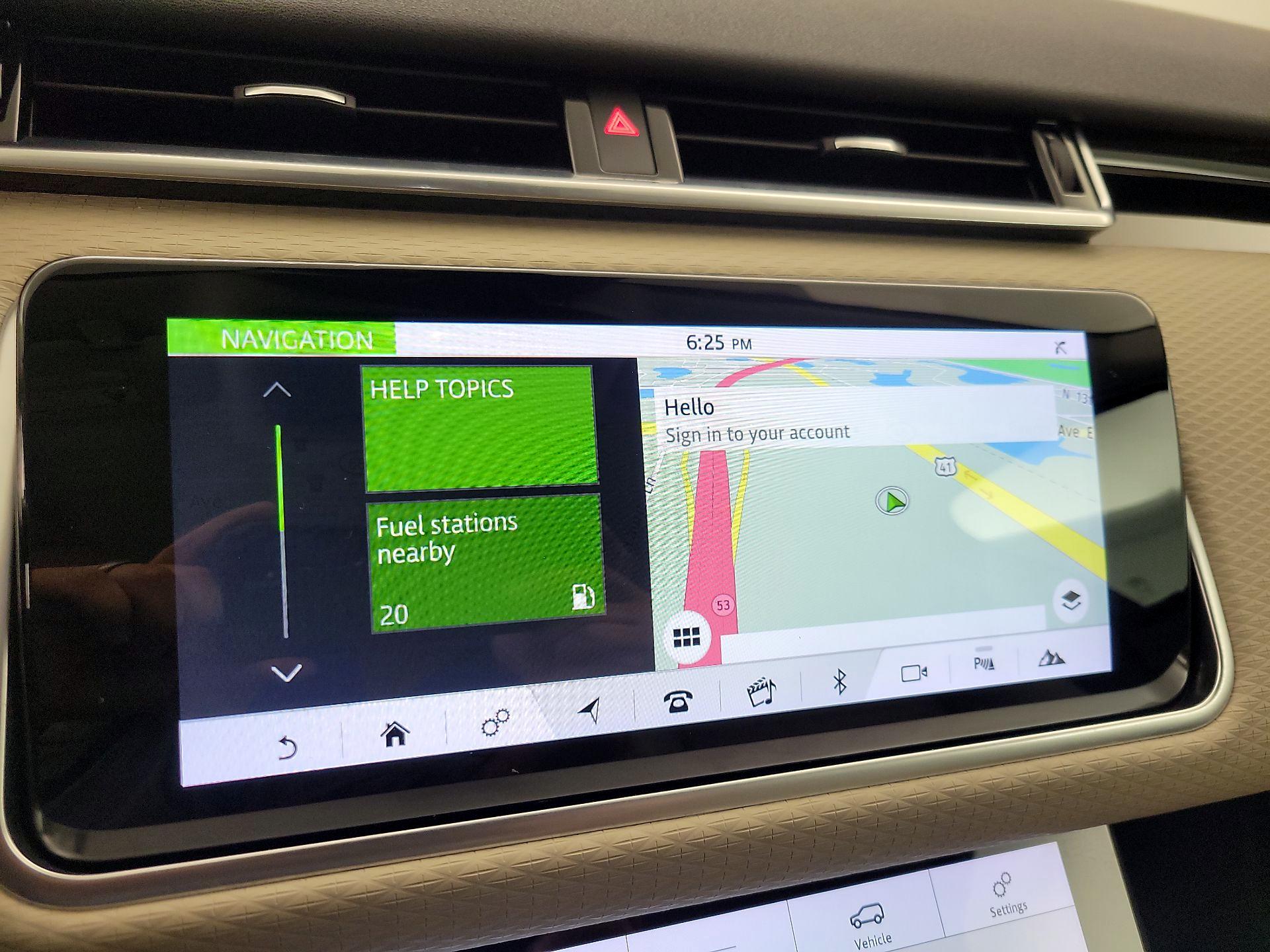 Thumbnail: 2018 Land Rover Range Rover Velar - 14