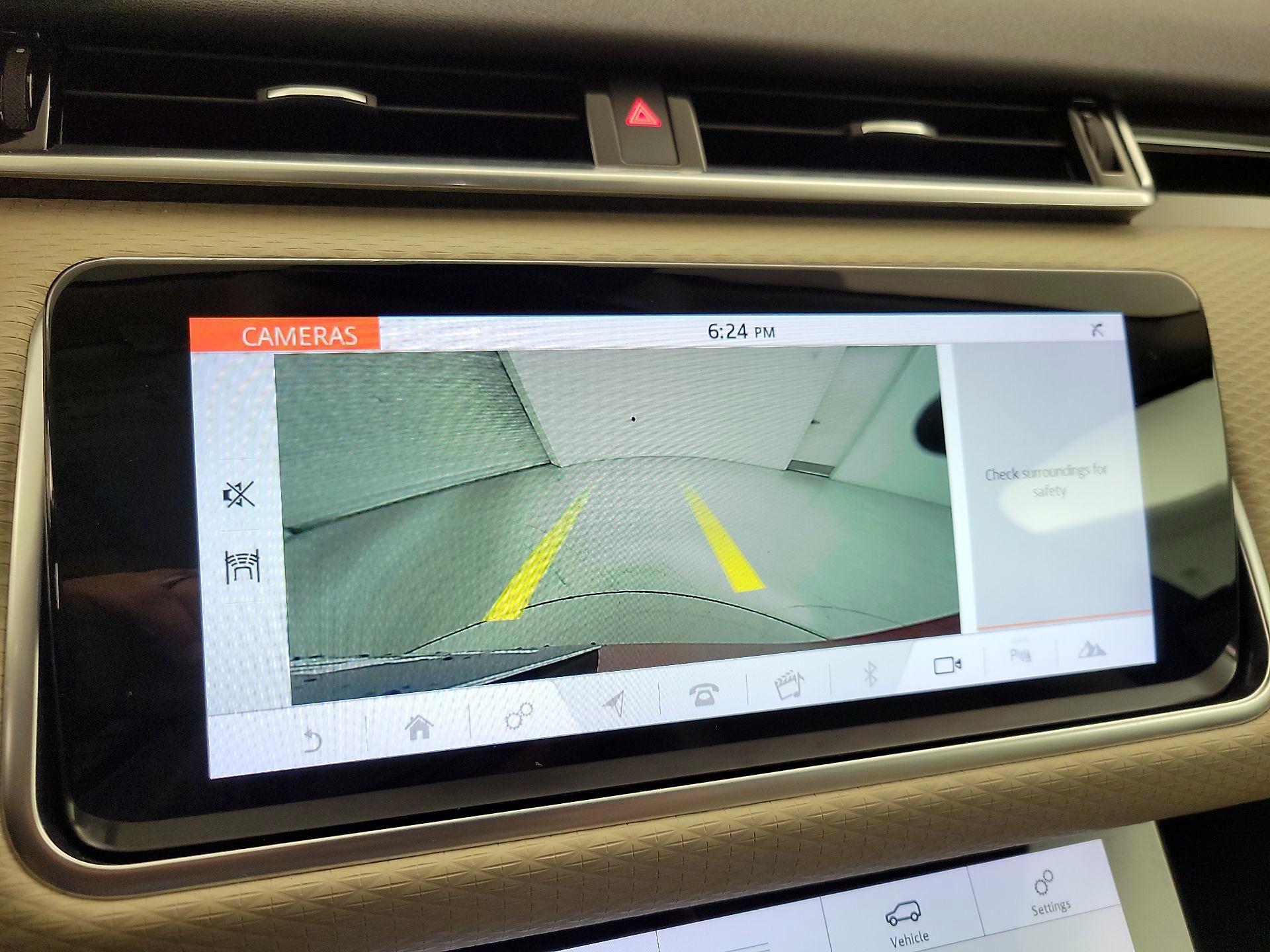 Thumbnail: 2018 Land Rover Range Rover Velar - 15