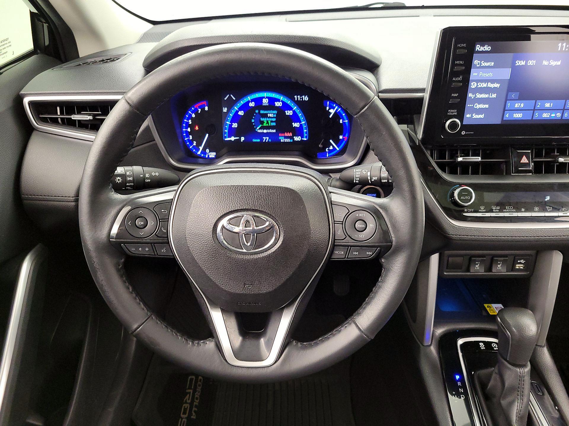 Thumbnail: 2022 Toyota Corolla Cross - 10