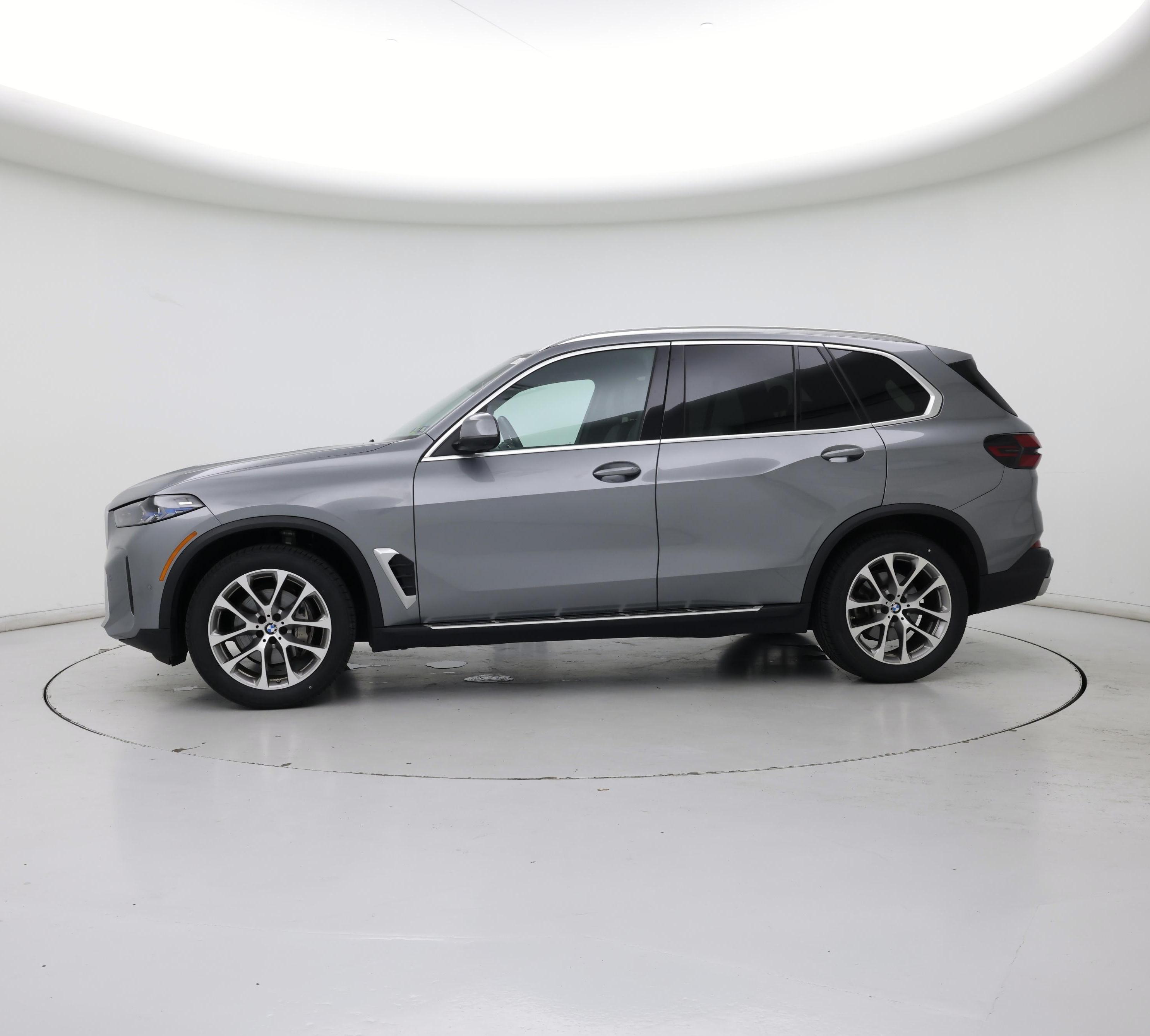 Thumbnail: 2024 BMW X5 - 3