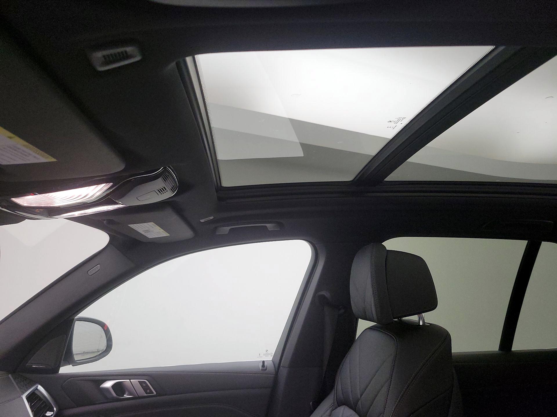 Thumbnail: 2024 BMW X5 - 18