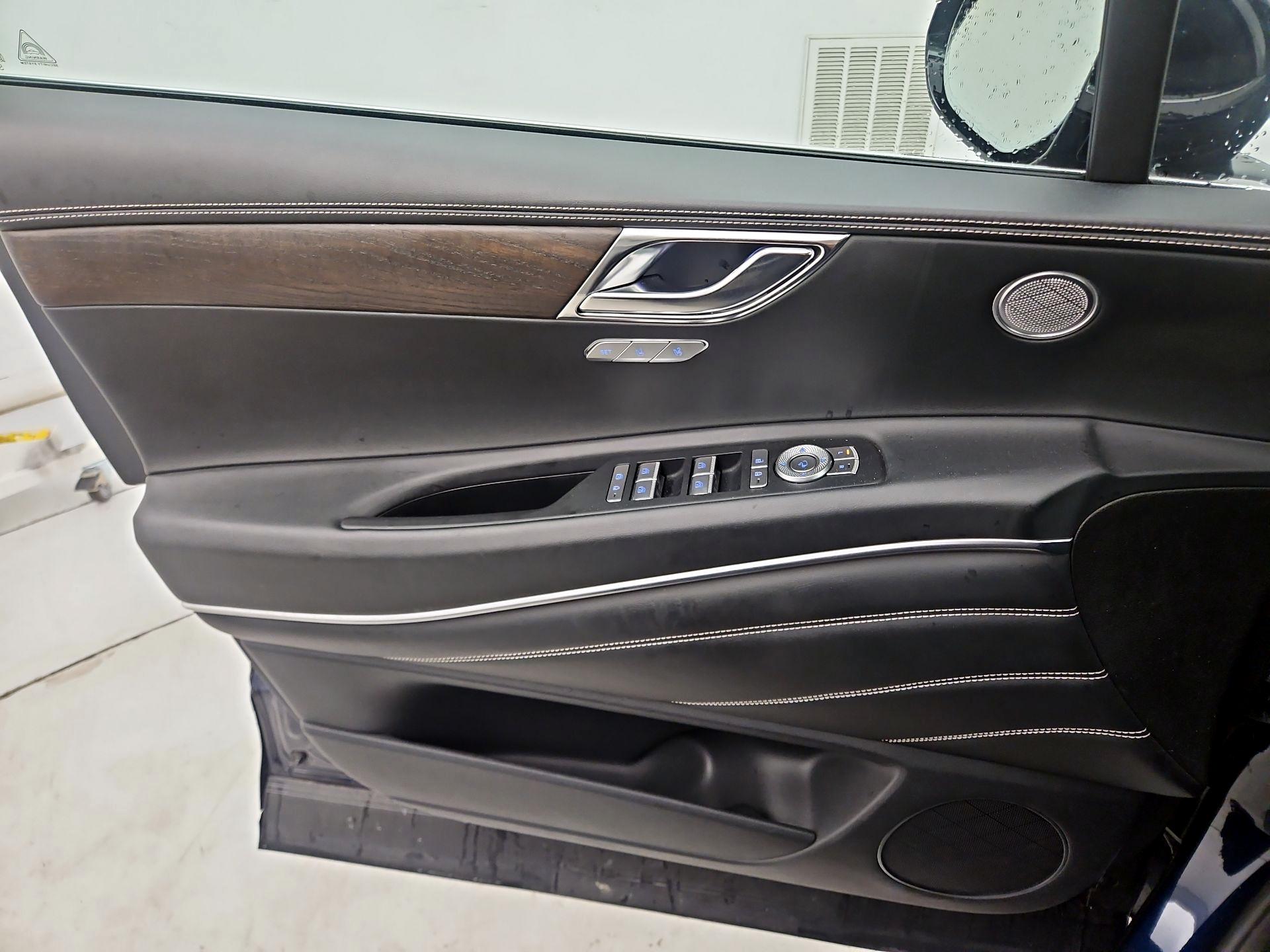Thumbnail: 2024 Genesis GV80 - 12