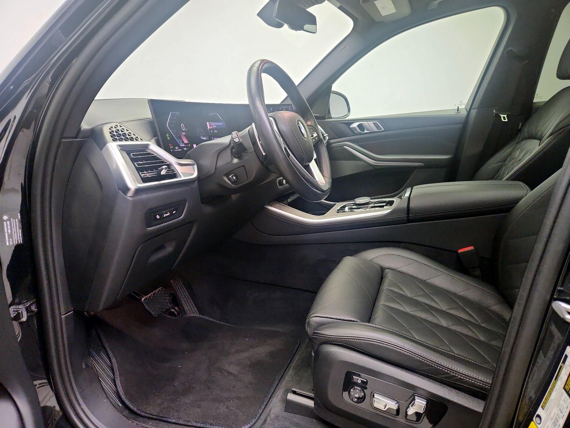 Thumbnail: 2024 BMW X5 - 11