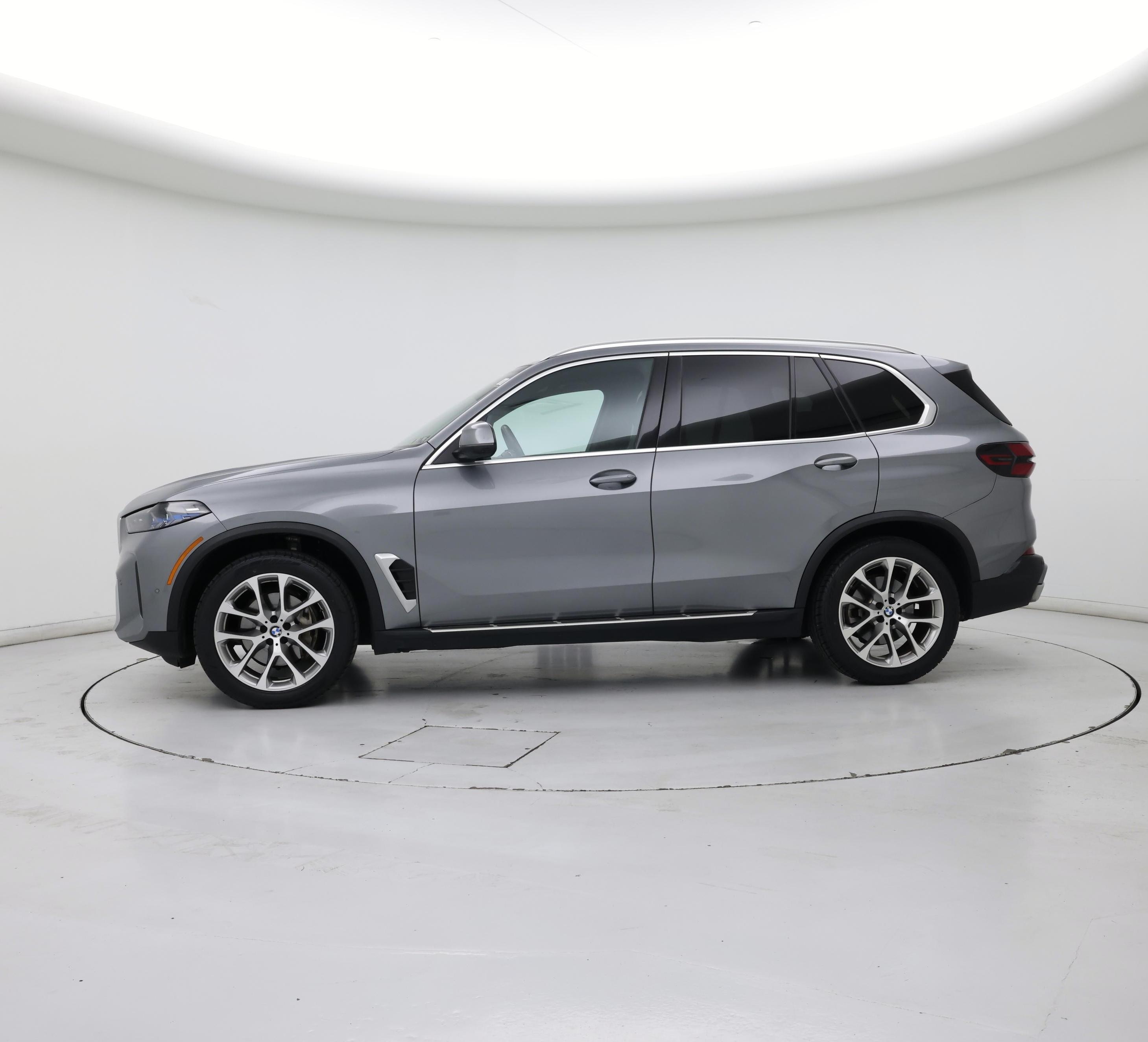Thumbnail: 2024 BMW X5 - 3