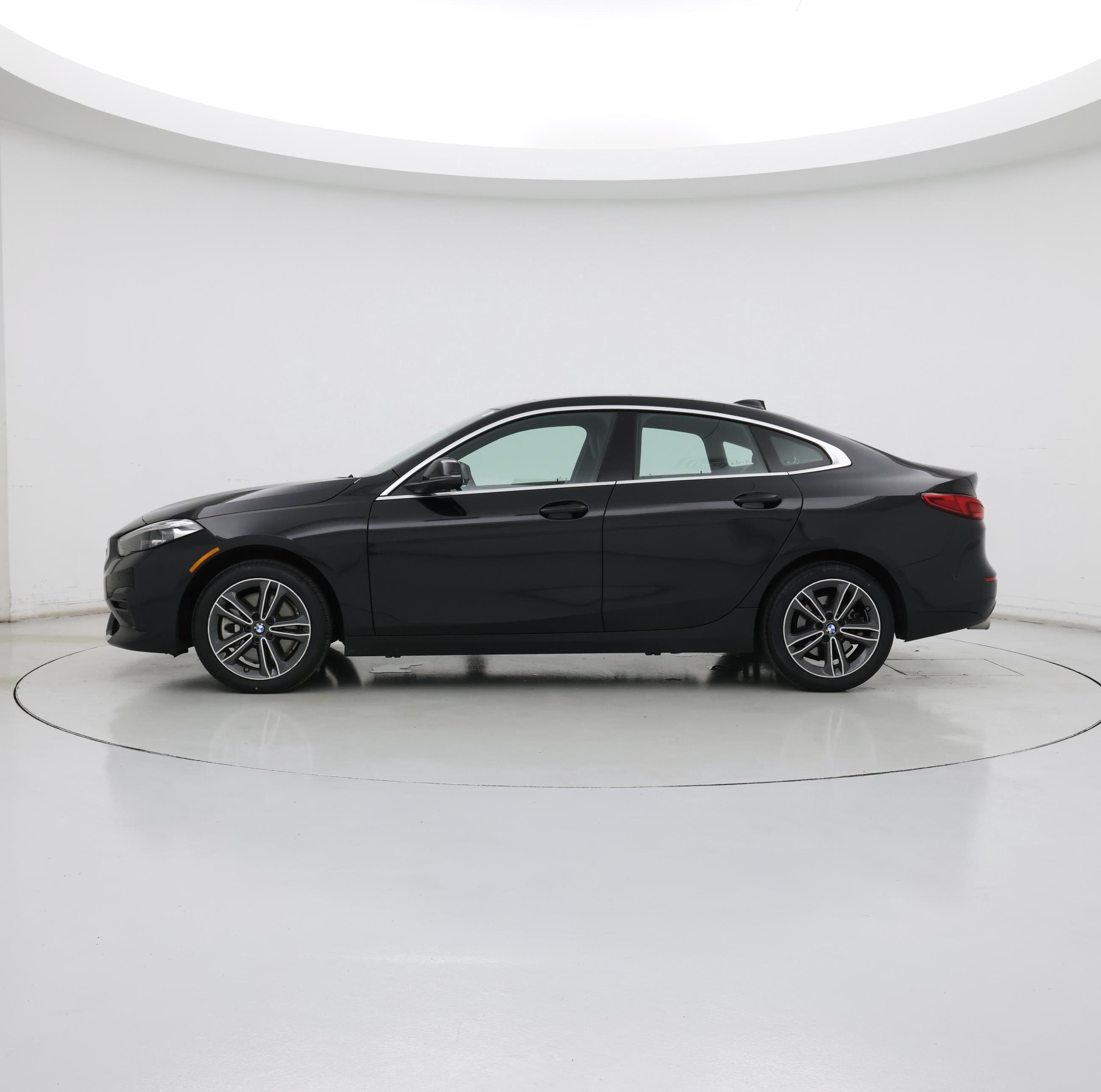 Thumbnail: 2024 BMW 2 Series - 3