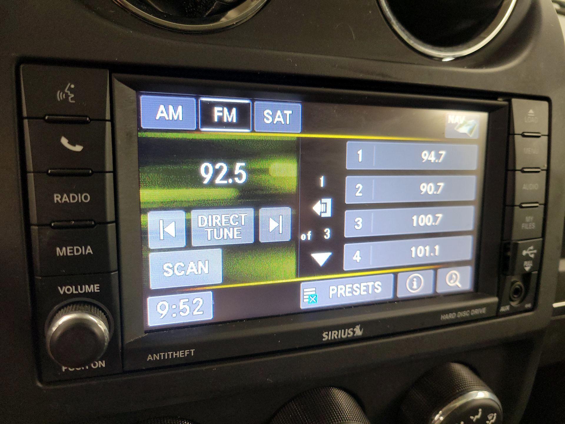 Thumbnail: 2016 Jeep Patriot - 14