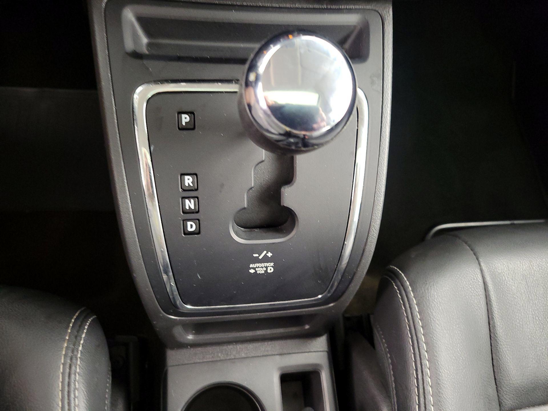 Thumbnail: 2016 Jeep Patriot - 16