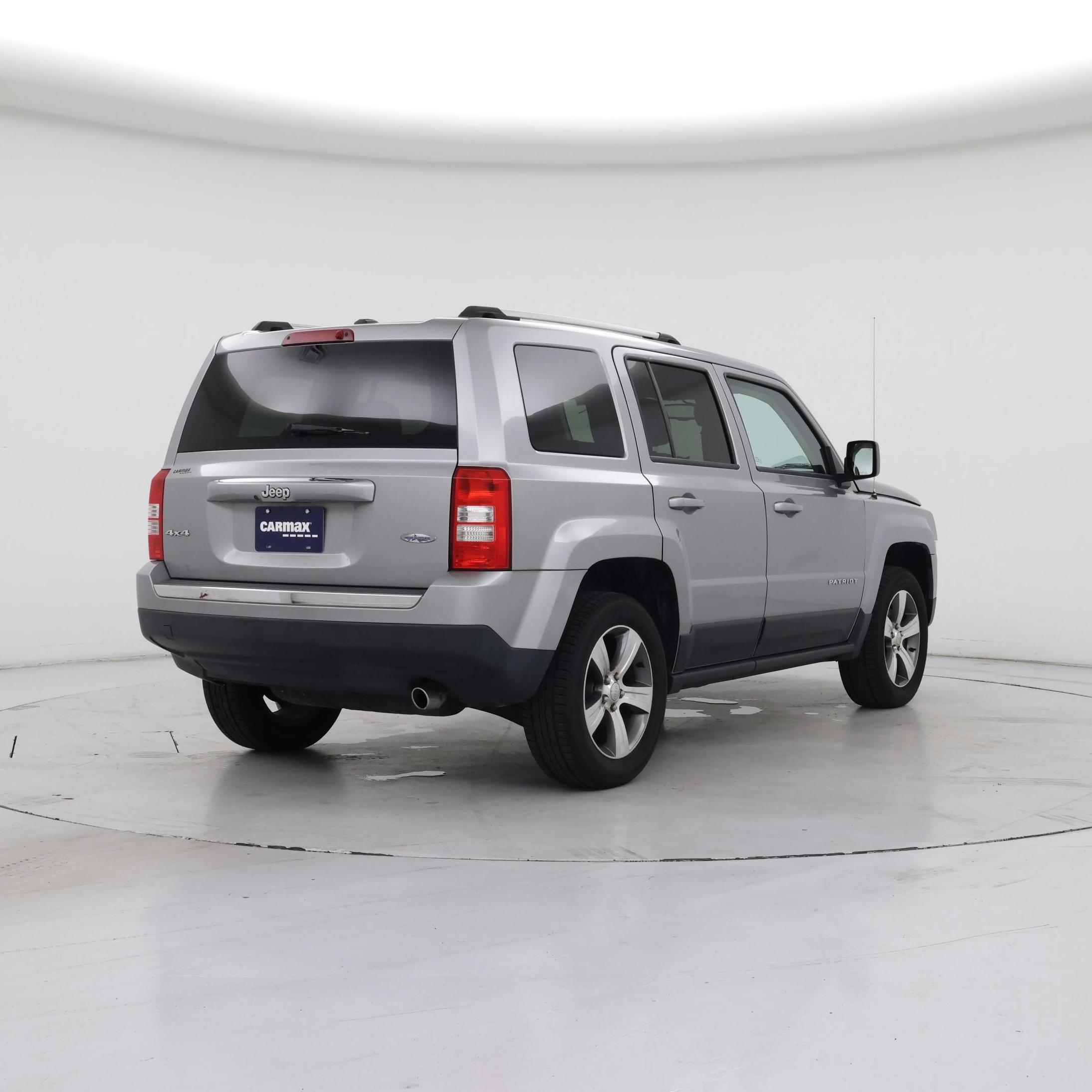 Thumbnail: 2016 Jeep Patriot - 8