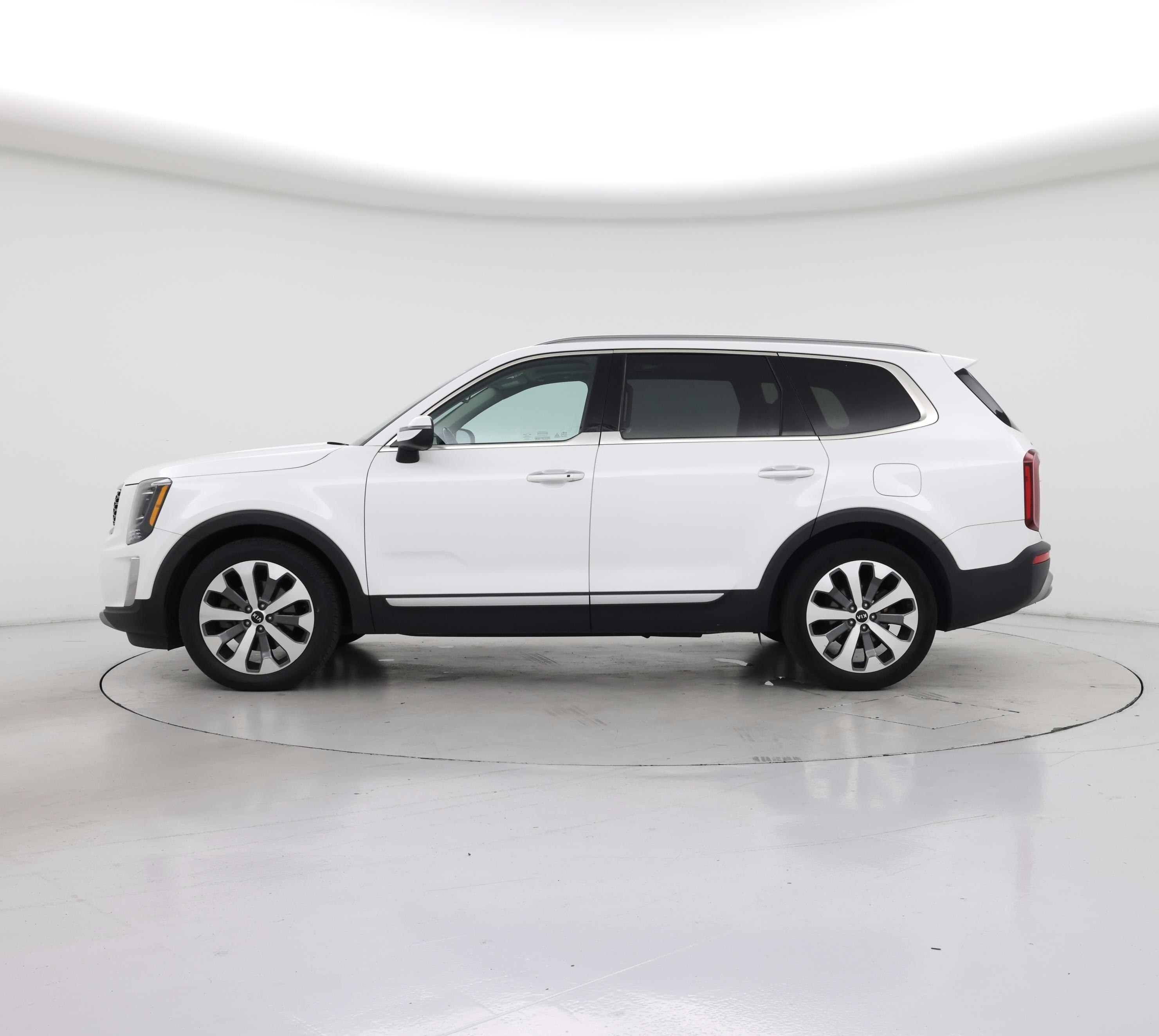 Thumbnail: 2020 Kia Telluride - 3